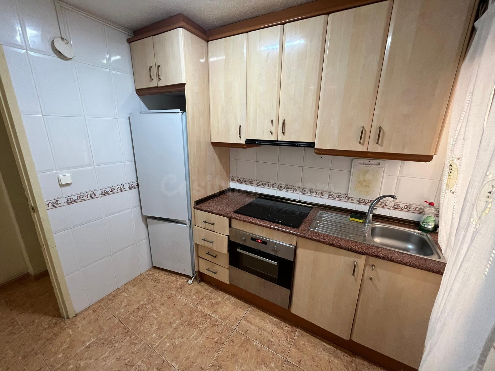 Amplio Apartamento en el Corazón de Torrevieja - Potencial Inversión - foto 2