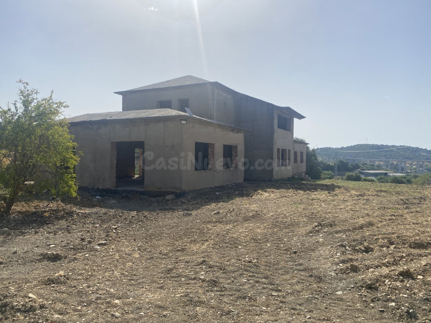 Fantástico y gran terreno en Estepona Pueblo