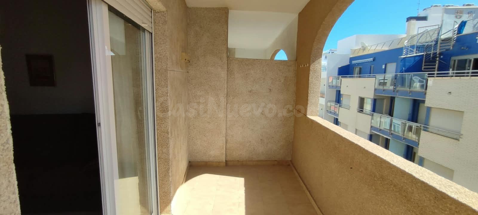 AMPLIO Y ACOGEDOR PISO DE 3 DORMITORIOS, A UN PASO DE LA PLAYA - foto 2