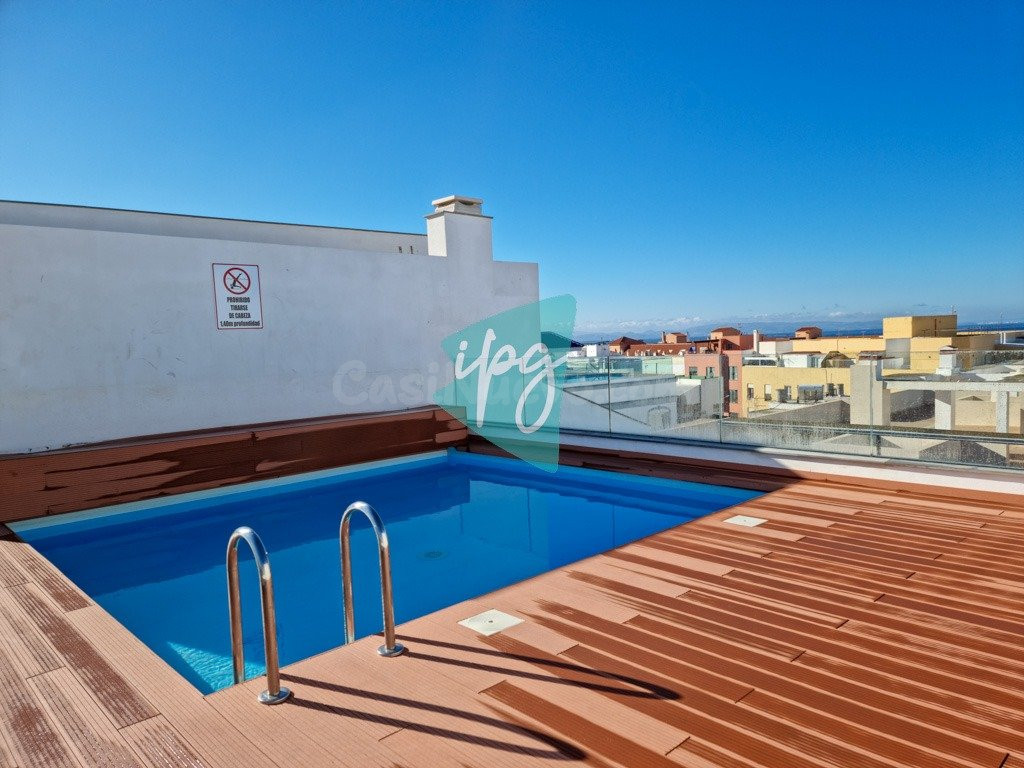 ÁTICO CON VISTAS