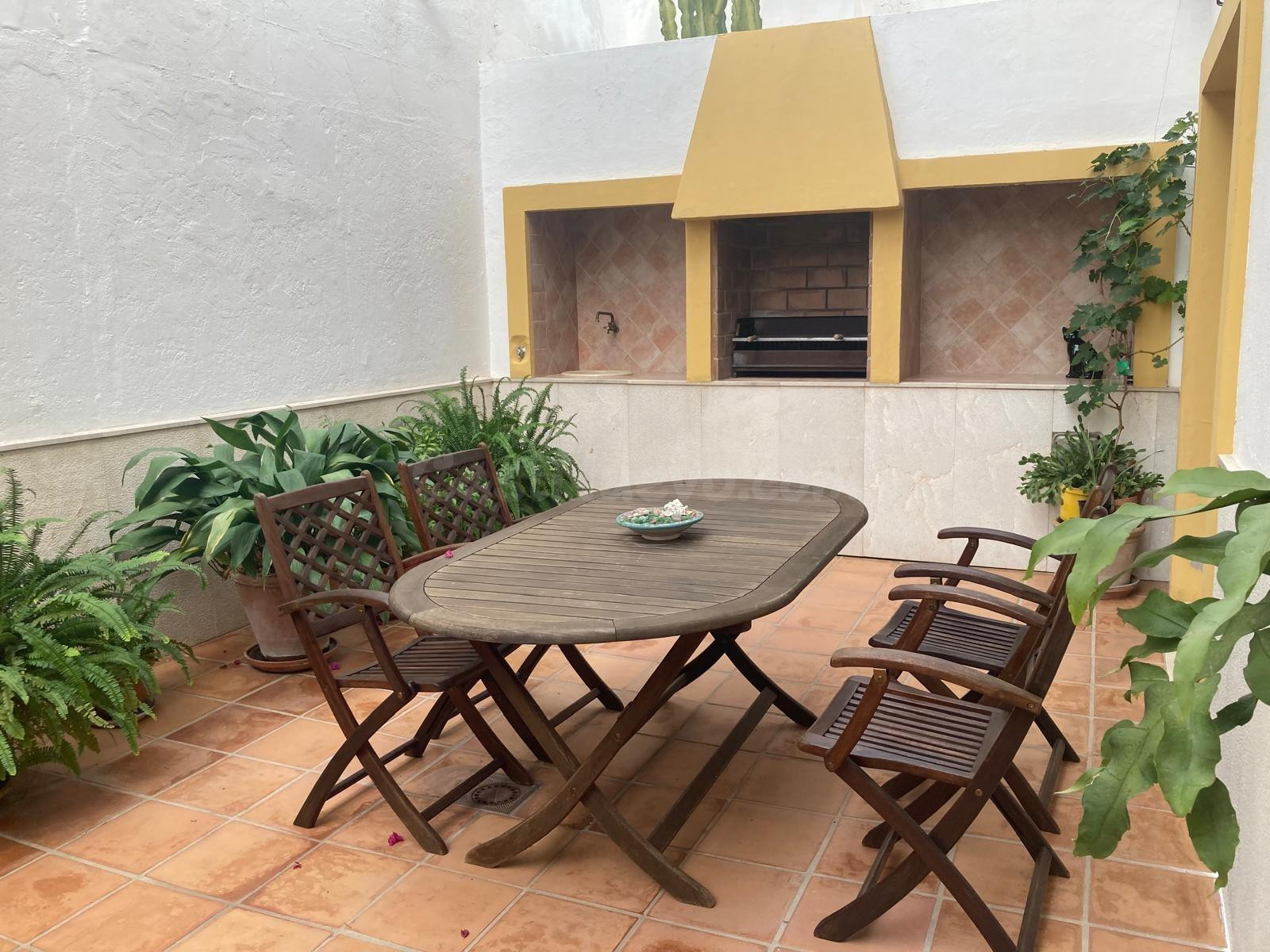 Gran adosado en centro de Estepona
