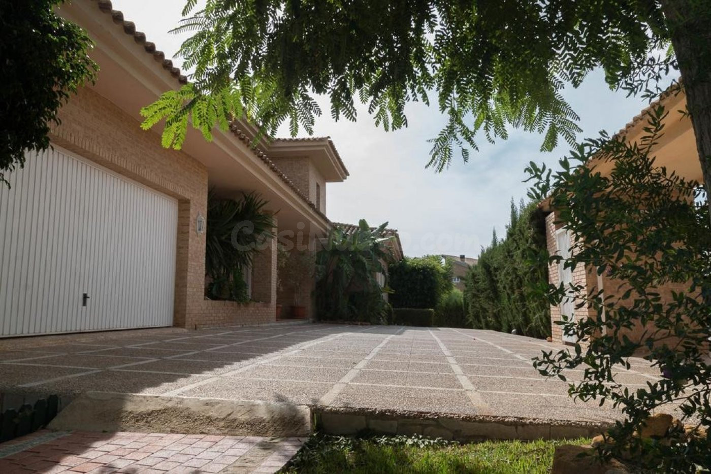Villa en La Nucia de 550m construidos y 3.800 de parcela - foto 5
