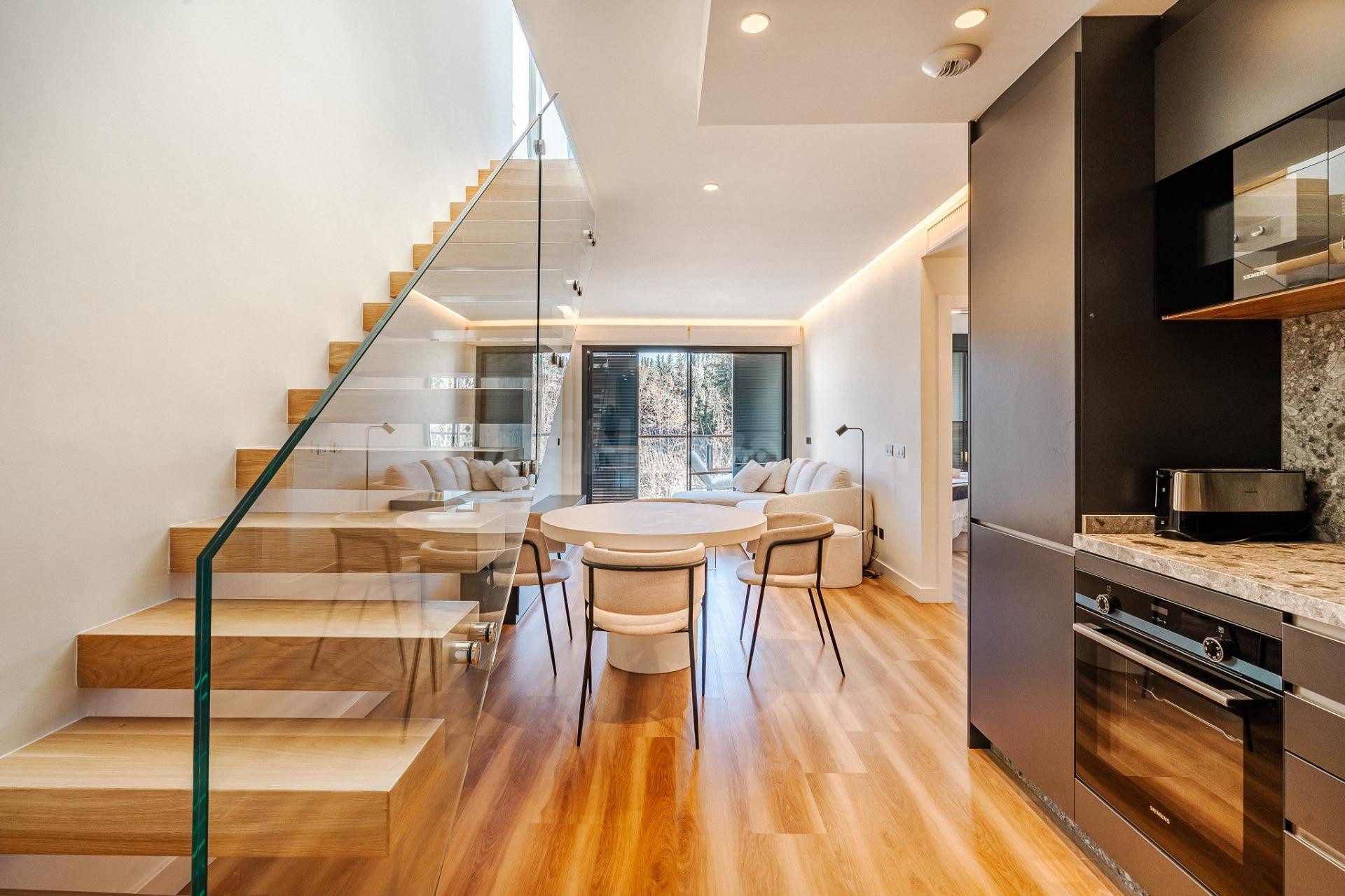 Ático dúplex único con gran solárium privado de 90 m2 y vist - foto 2