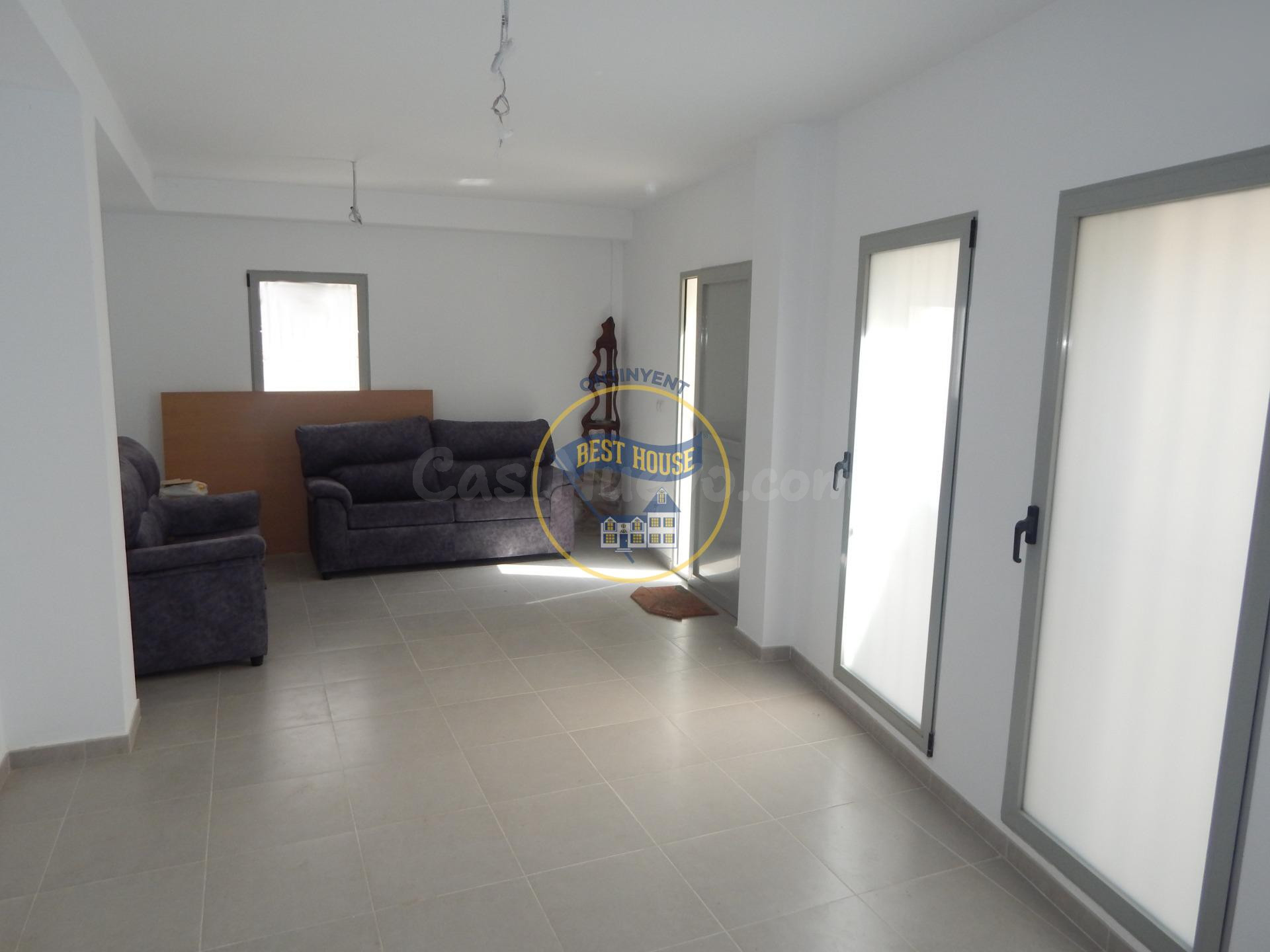 PISO CON PATIO EN ALBAIDA. - foto 3