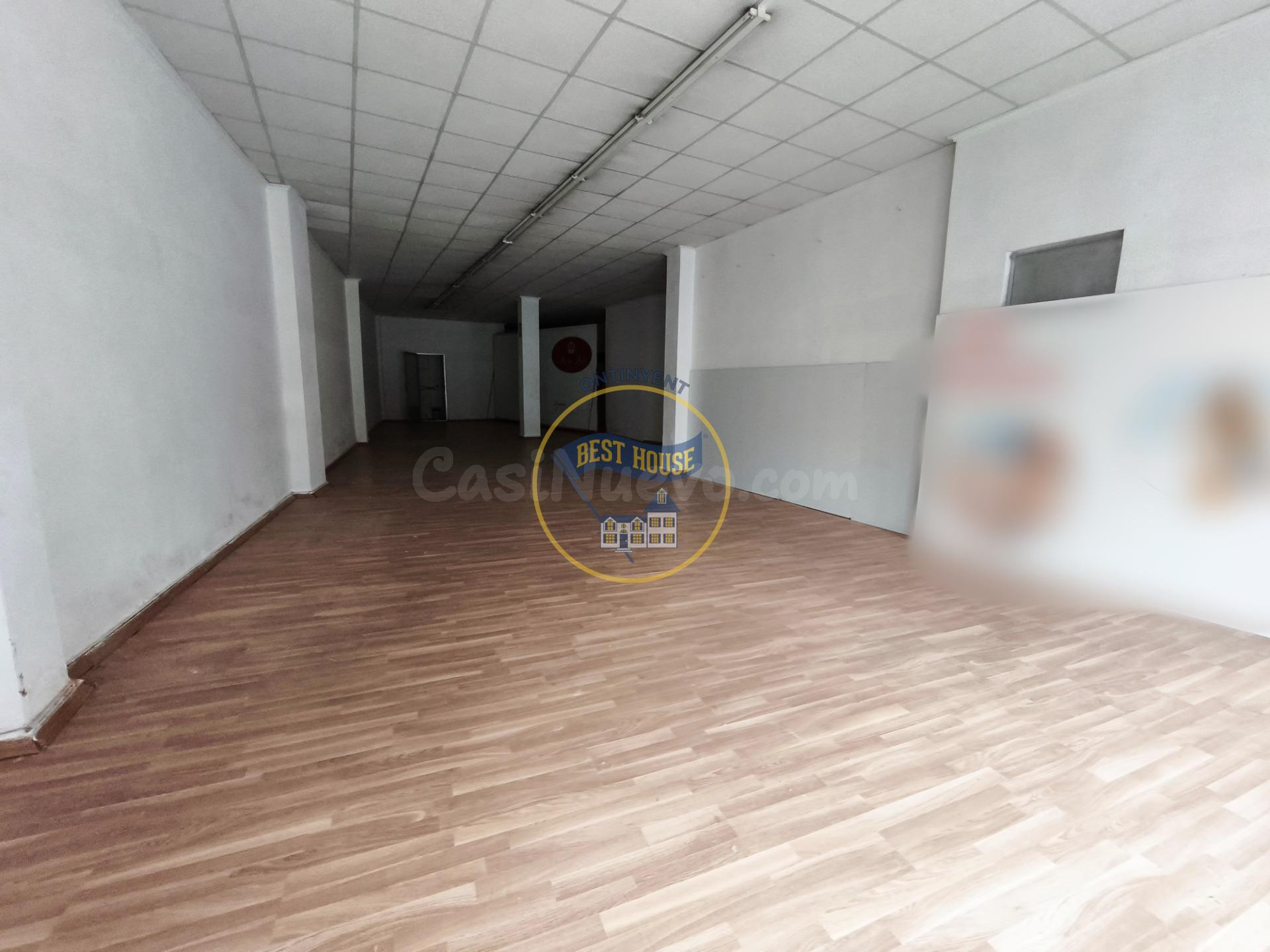 ¡GRAN OPORTUNIDAD! LOCAL DIÁFANO CON INMEJORABLE SITUACIÓN E - foto 3