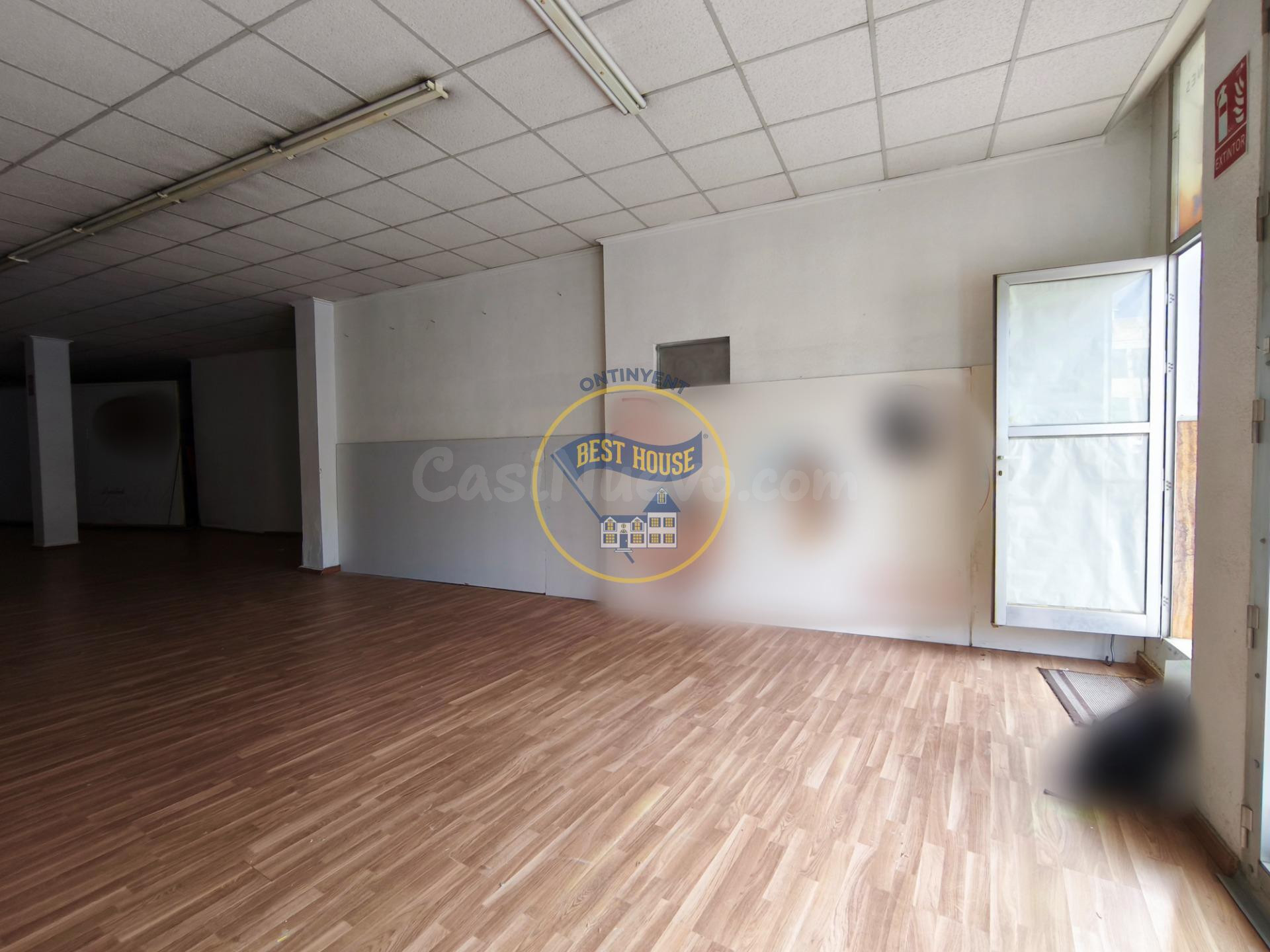 ¡GRAN OPORTUNIDAD! LOCAL DIÁFANO CON INMEJORABLE SITUACIÓN E - foto 4