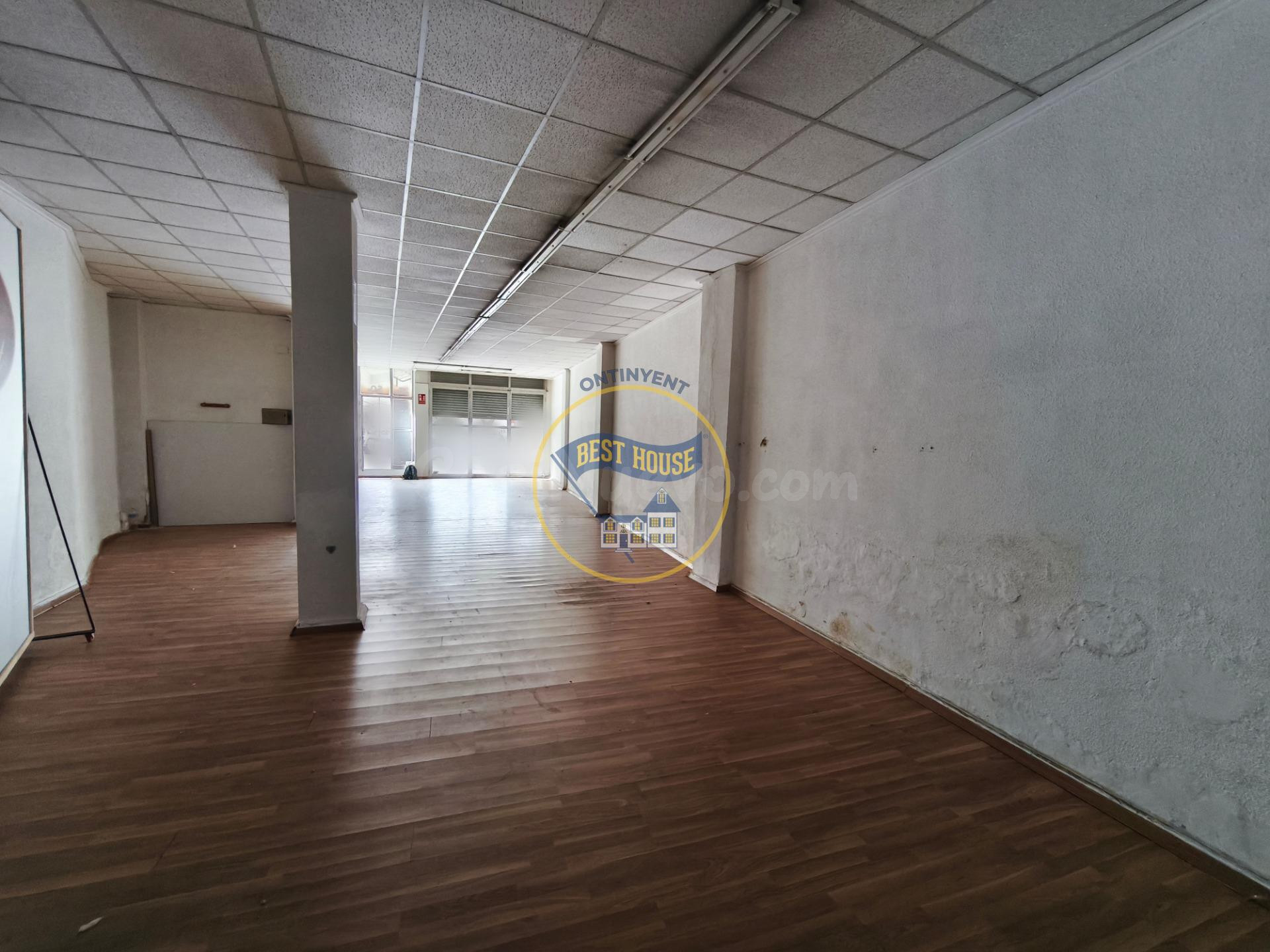¡GRAN OPORTUNIDAD! LOCAL DIÁFANO CON INMEJORABLE SITUACIÓN E - foto 5