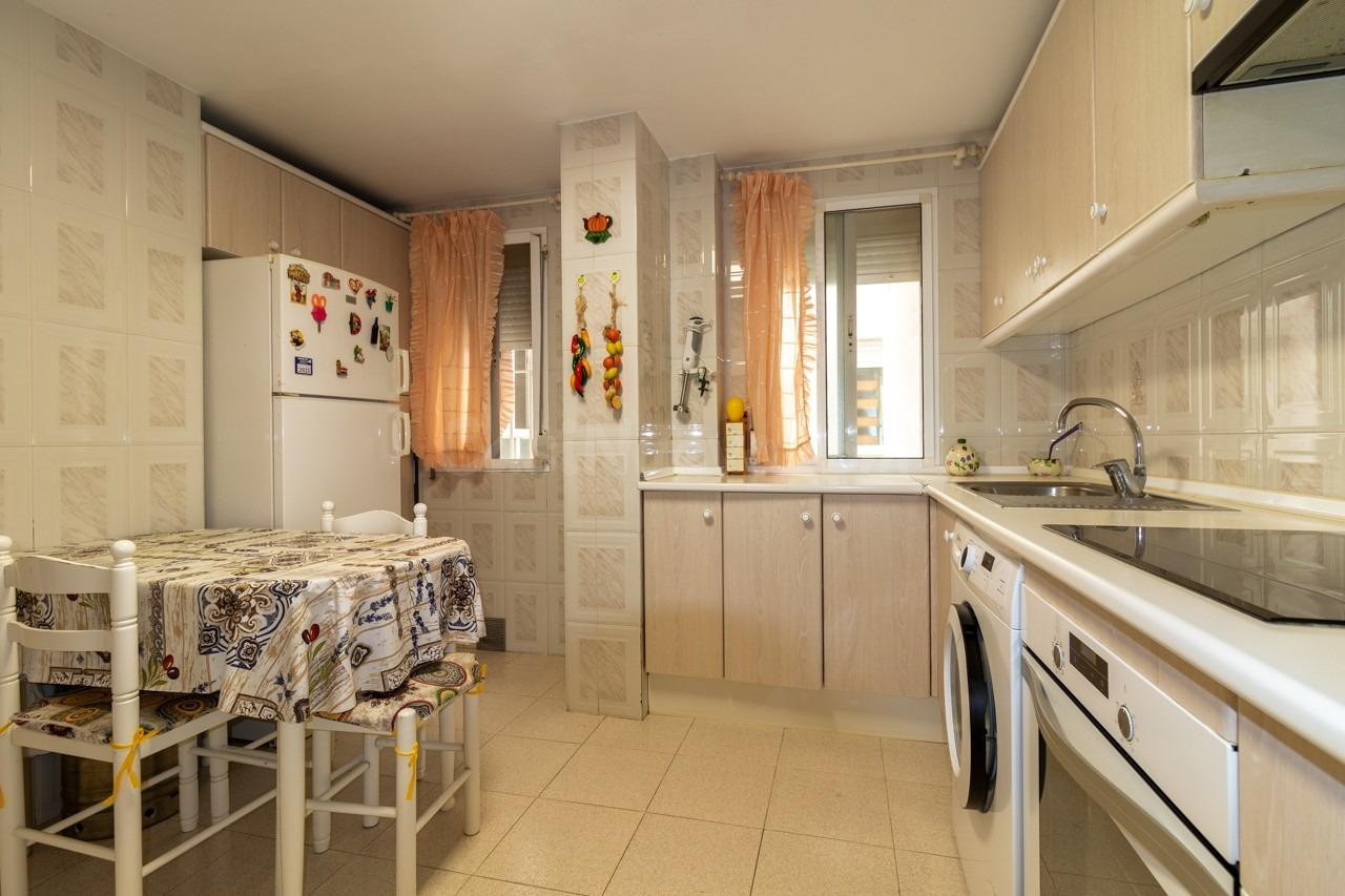 Apartamento primera línea de playa - foto 2