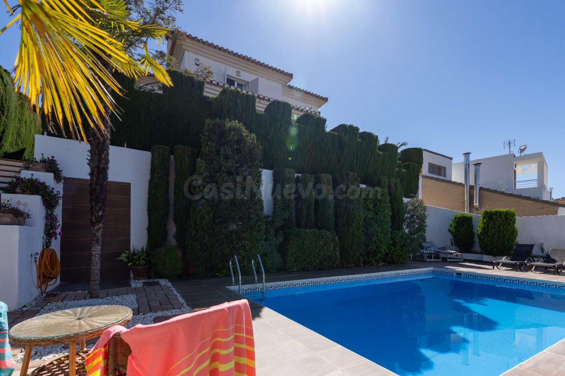 ✨ Espectacular chalet con piscina y vistas impresionantes - foto 4
