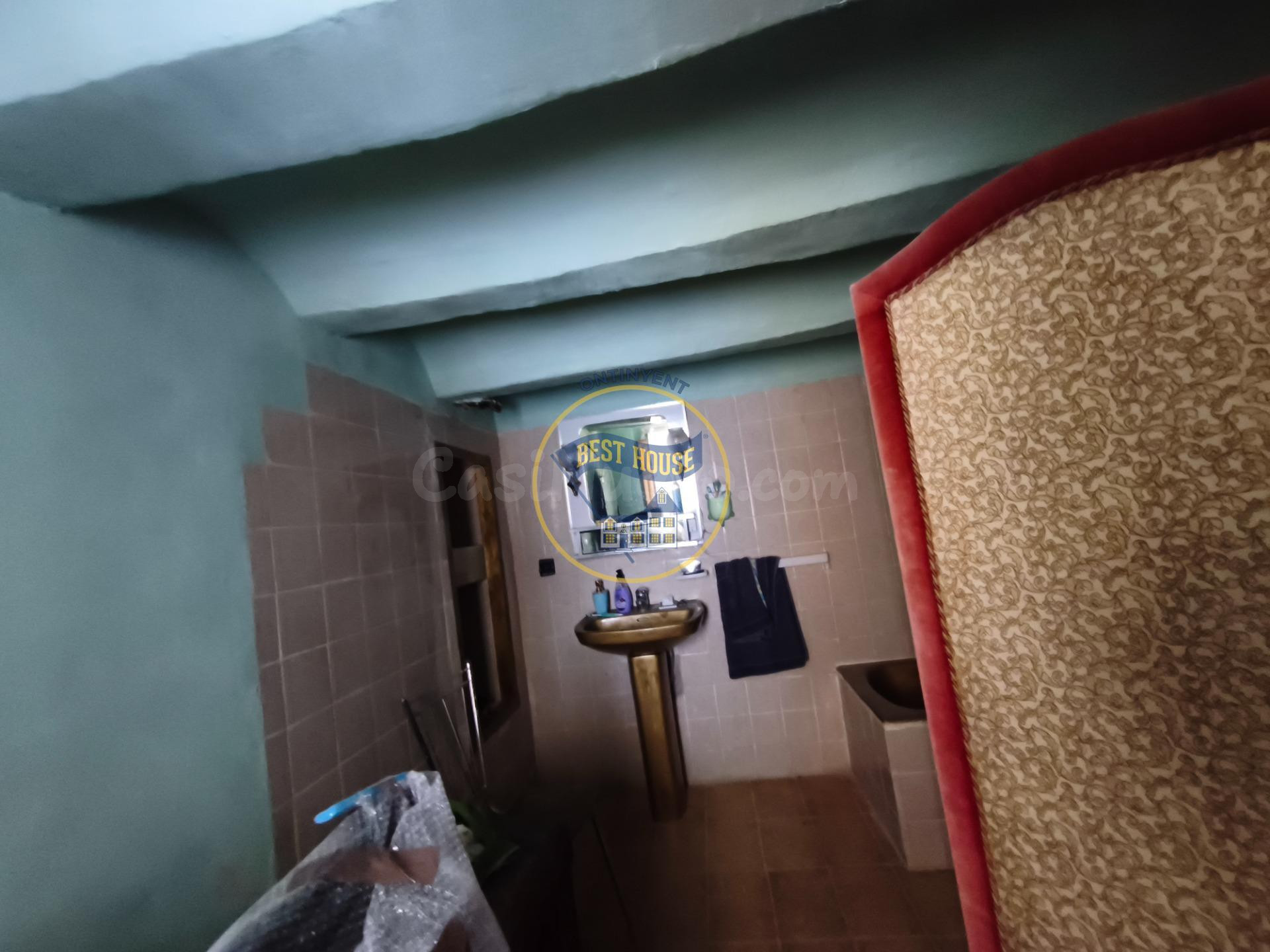 Encantadora Casa de Pueblo en Ontinyent con Gran Potencial - foto 4