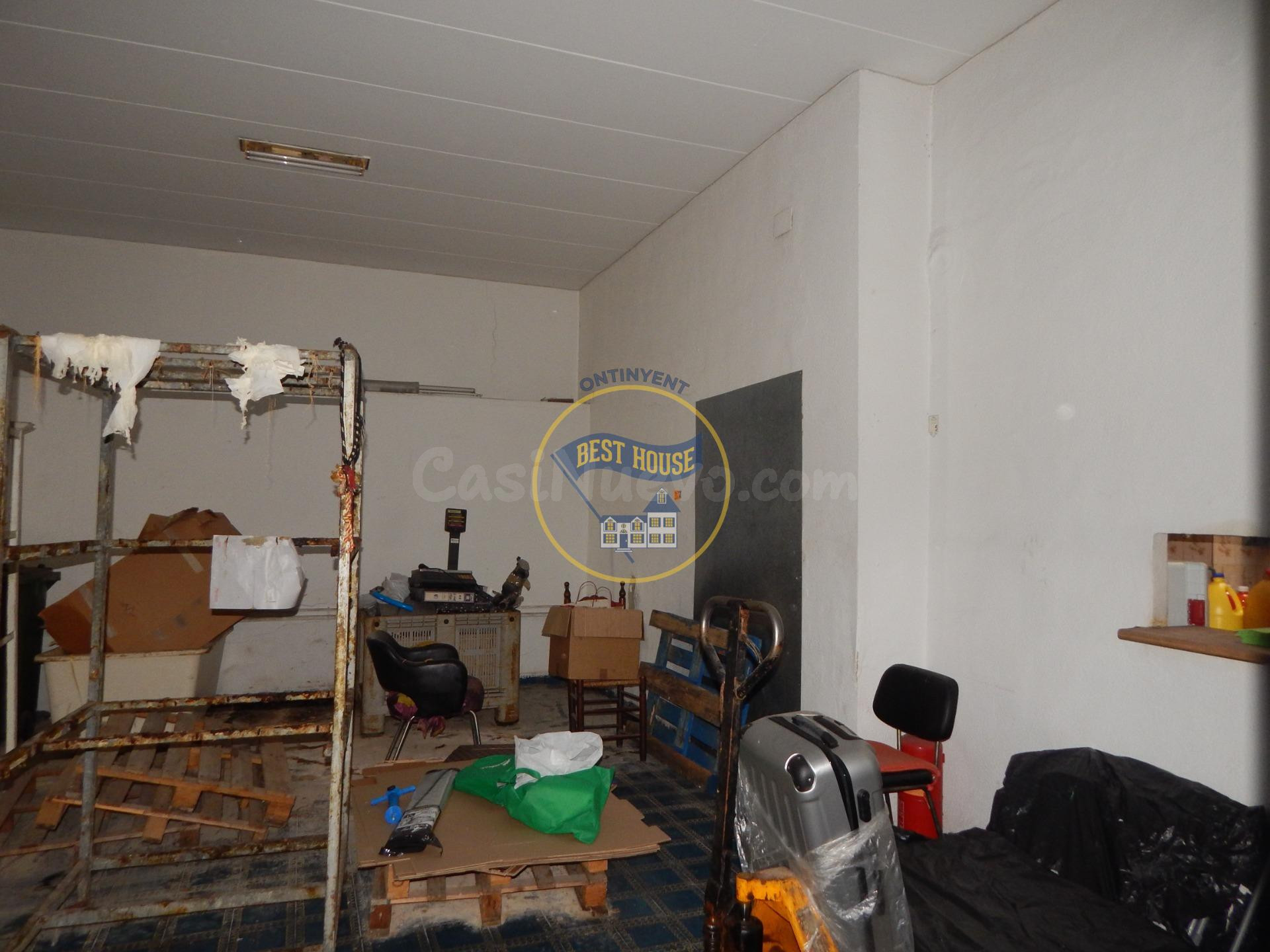 Amplio Local Comercial en Sant Josep, Ontinyent – Oportunida - foto 4