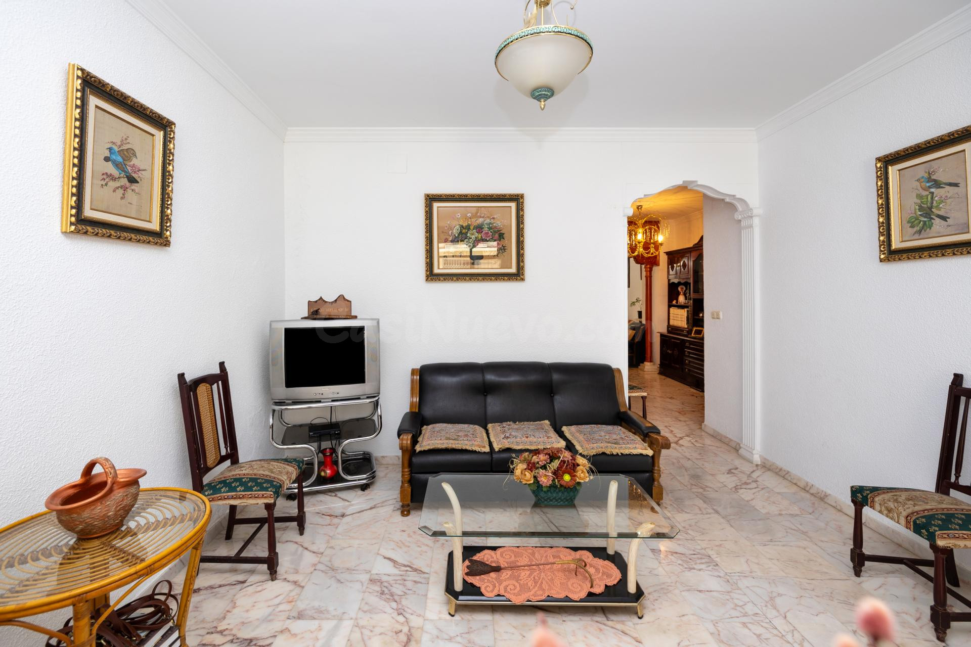Casa con bajo comercial, bodega y terraza en pleno corazón d - foto 5