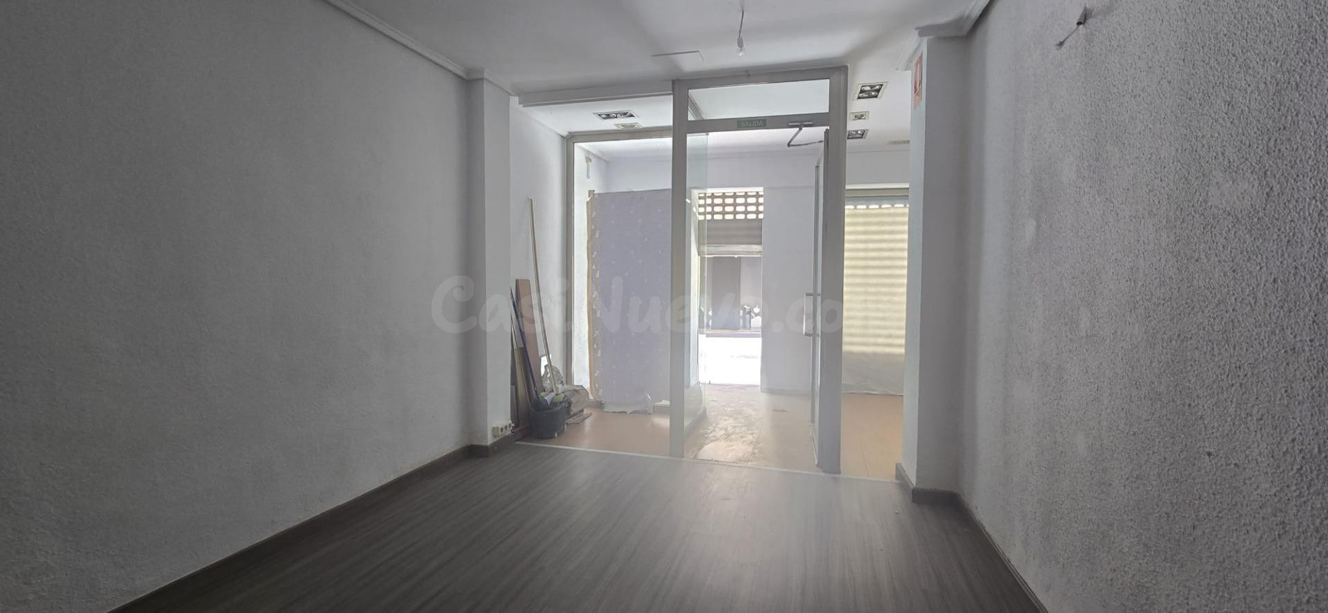 Local comercial en venta en pleno centro de Lliria - foto 3