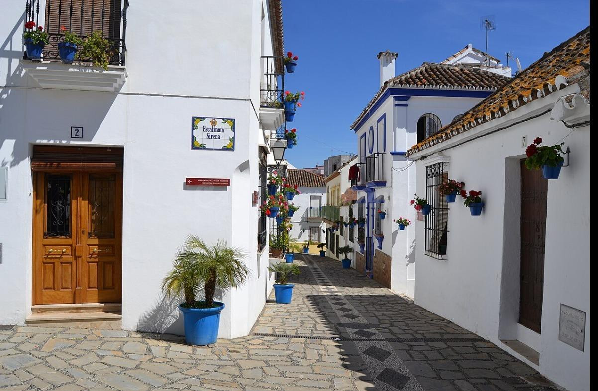 Parcela urbana en casco  histórico - foto 3