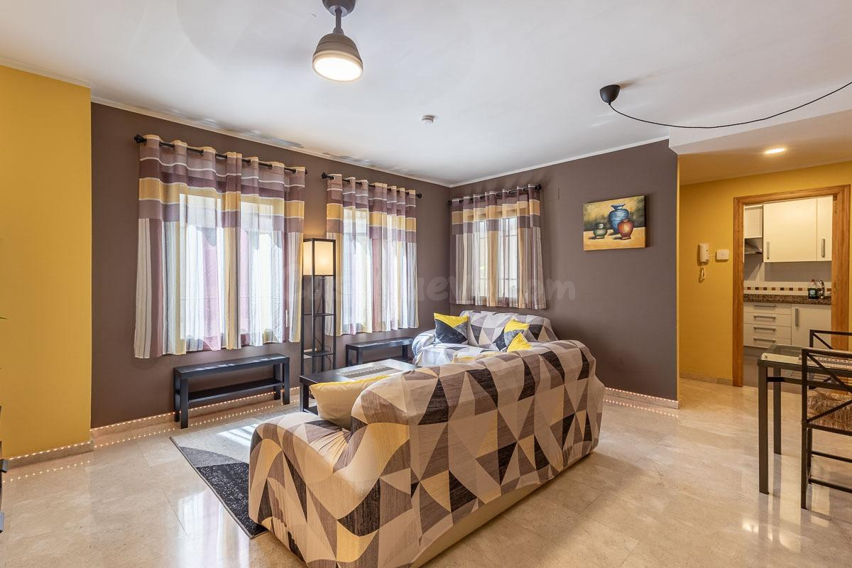 Piso en Monachil con 2 habitaciones y 2 baños y terraza comu - foto 2