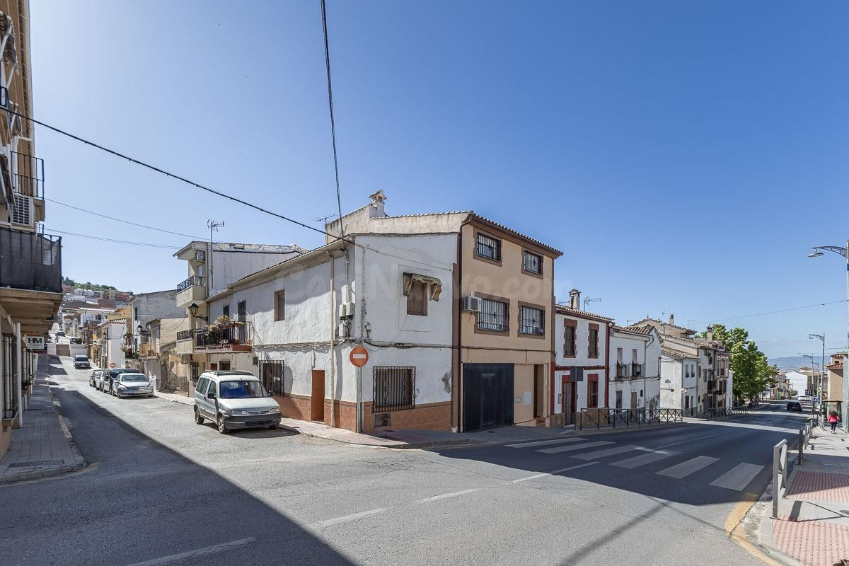 Casa a reformar en el corazón de Guevejar
