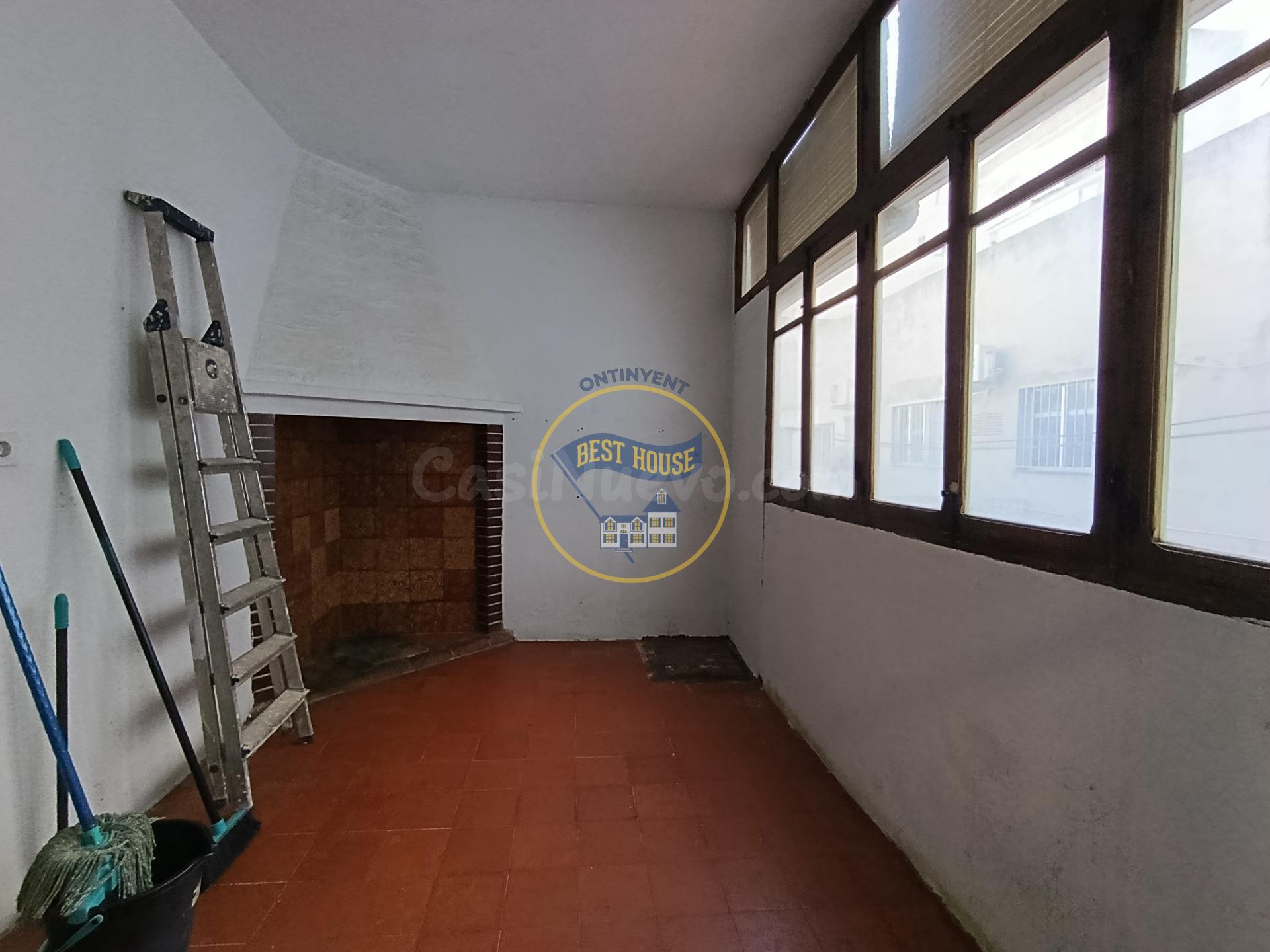 Oportunidad Amplio Piso de cinco dormitorios en Ontinyent - foto 3
