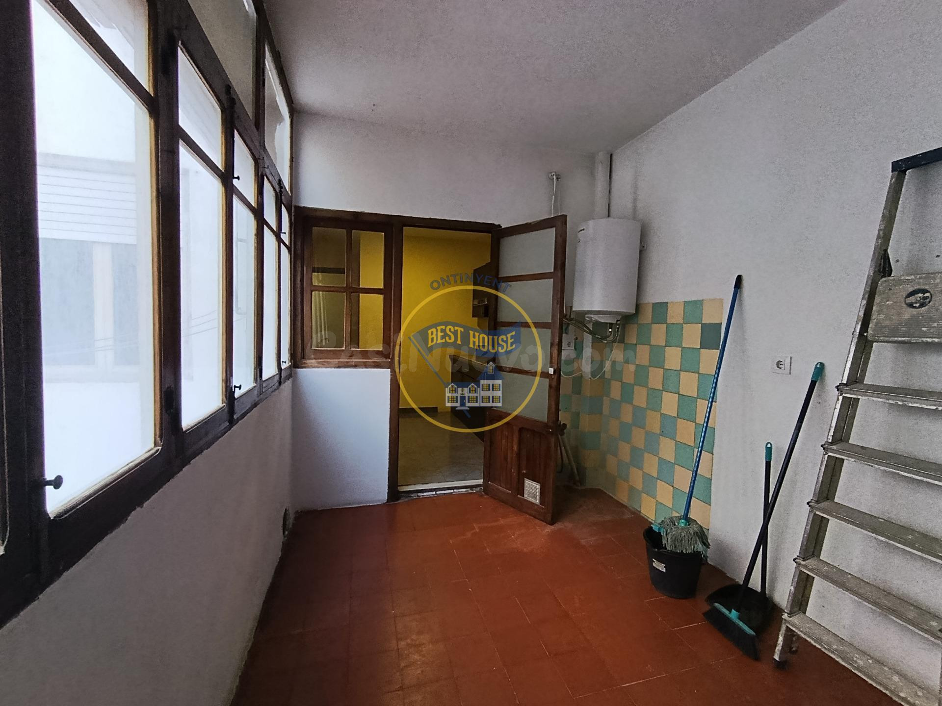 Oportunidad Amplio Piso de cinco dormitorios en Ontinyent - foto 4