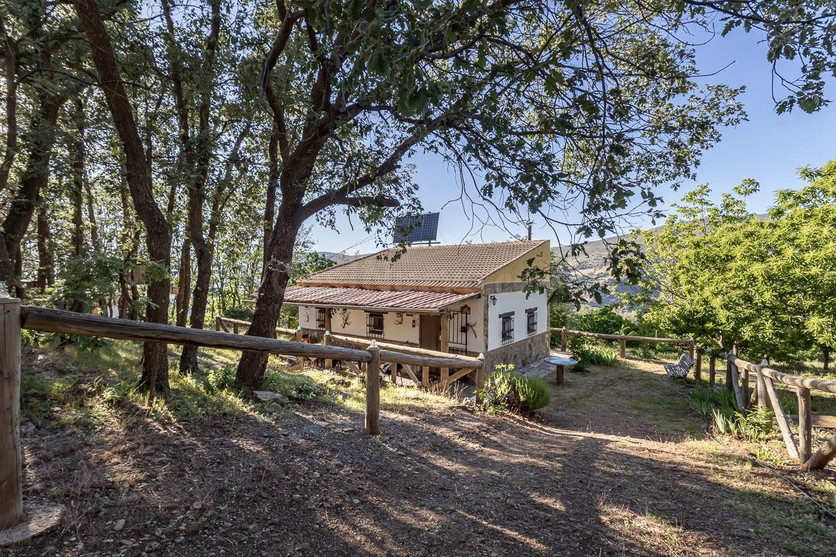 Encantadora finca rústica en Loma Papeles en Güejar Sierra