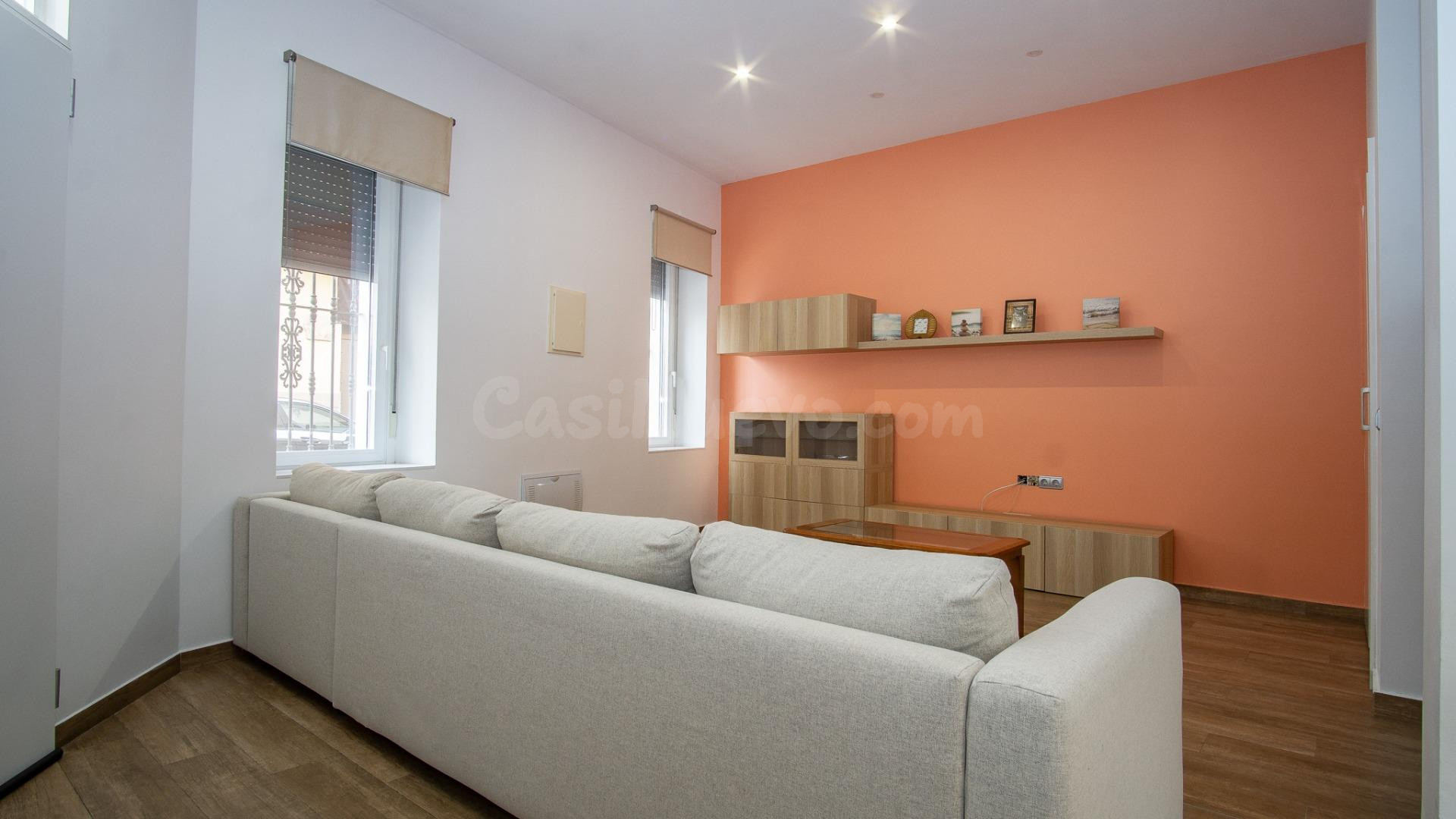 Casa en planta baja con entrada independiente, totalmente re - foto 2
