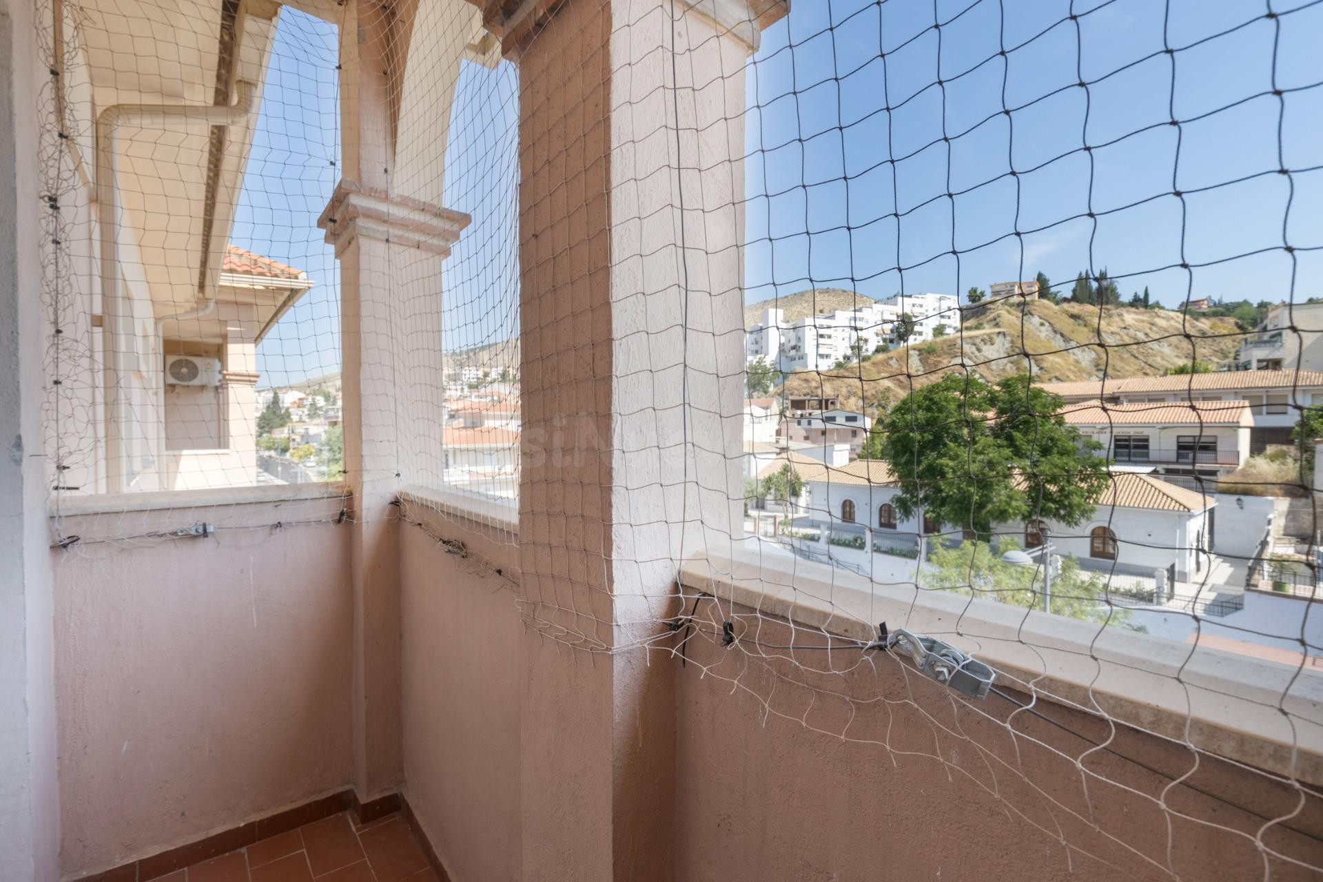 ¡MAGNIFICO ATICO CON DOS PLAZAS DE GARAJE EN CENES DE LA VEG - foto 5