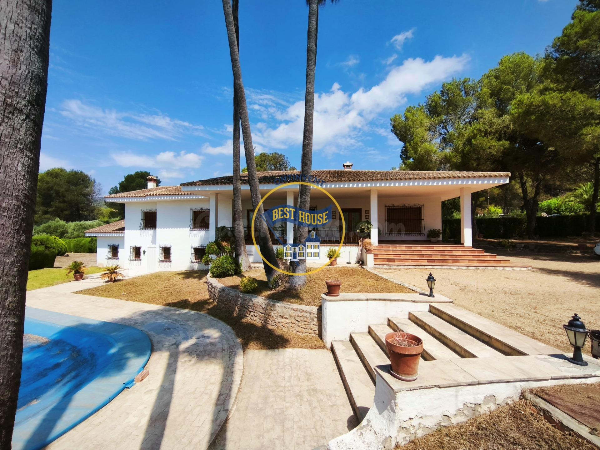 ¡¡¡¡OPORTUNIDAD!!! ESPECTACULAR CHALET CON PISCINA Y TERRENO