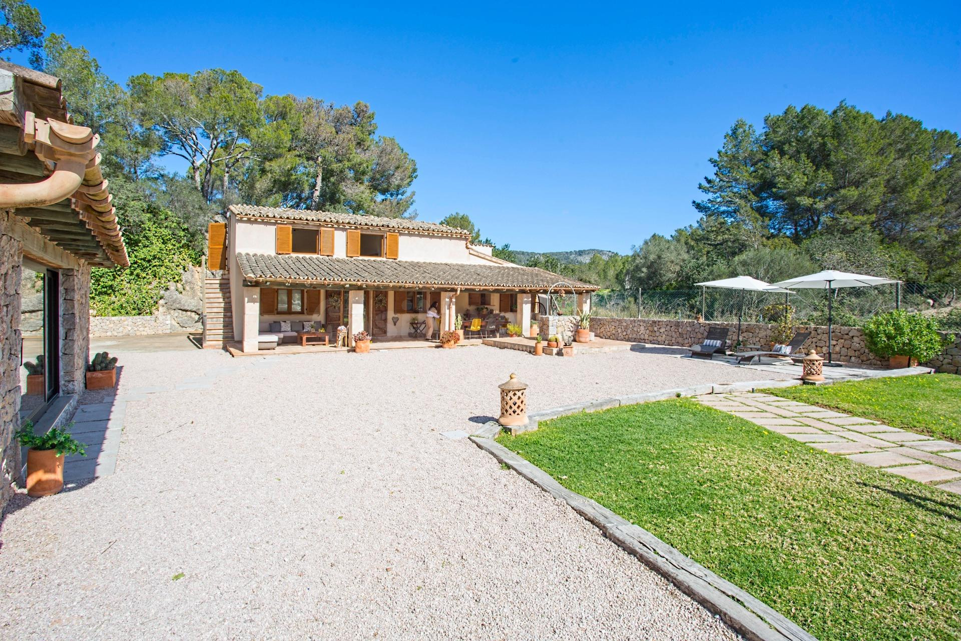 ENCANTADORA FINCA RÚSTICA COMPLETAMENTE RENOVADA EN LAS AFUE - foto 2