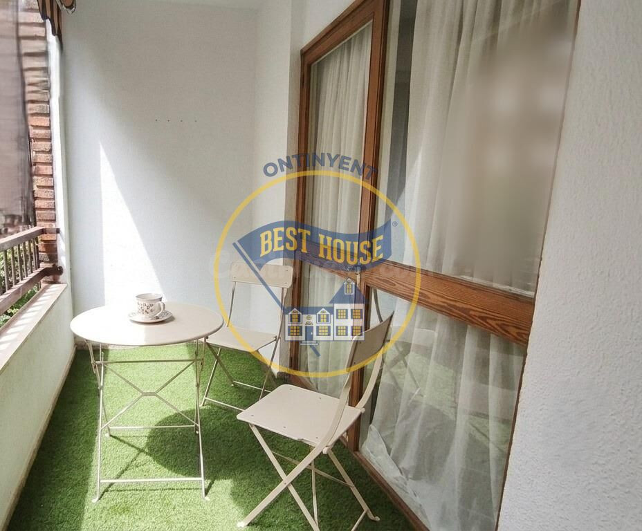 Oportunidad - Piso en una de las mejores zonas del centro de - foto 2