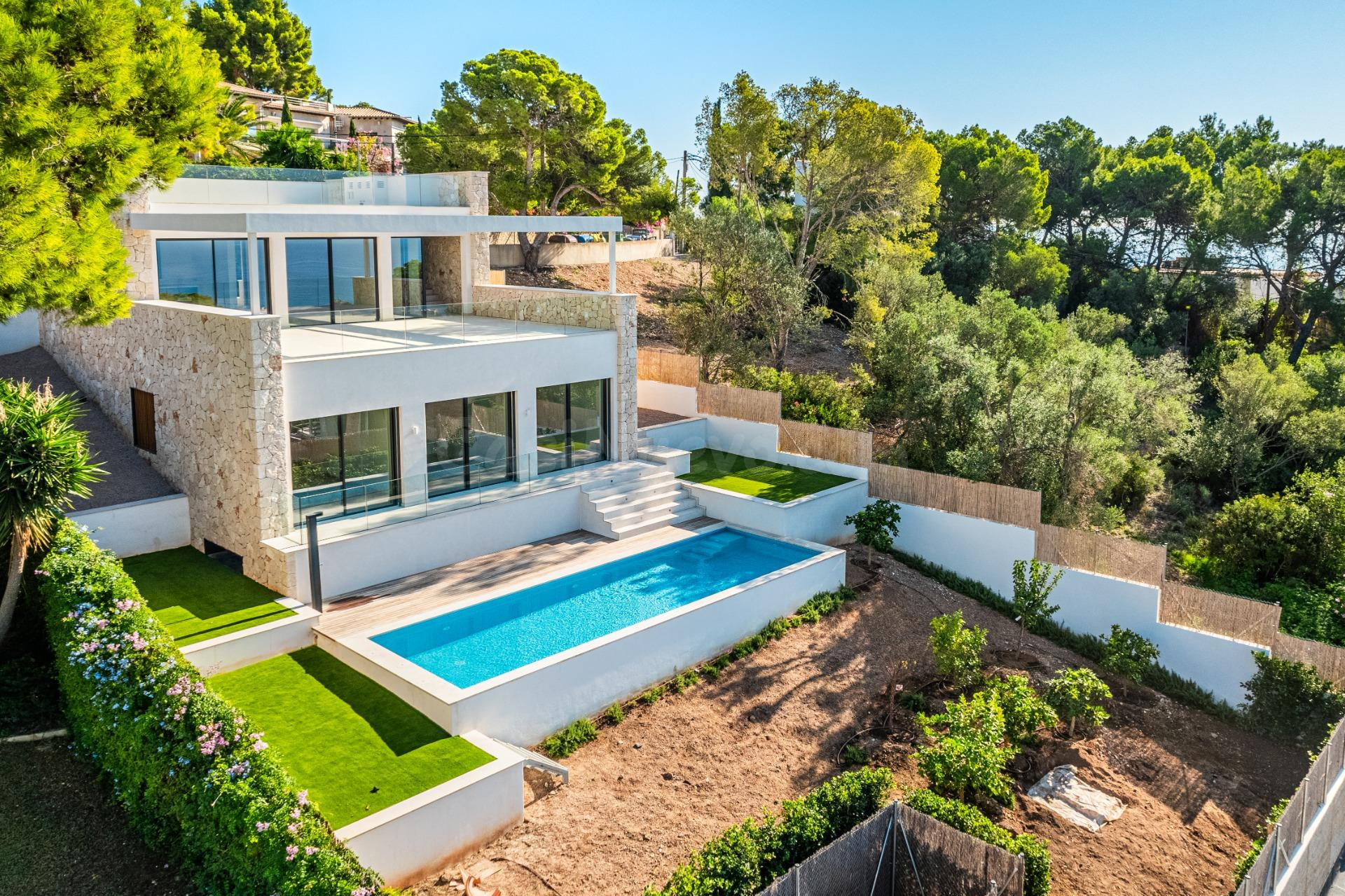 EXCLUSIVA VILLA DE LUJO CON VISTAS AL MAR EN PORTALS NOUS
