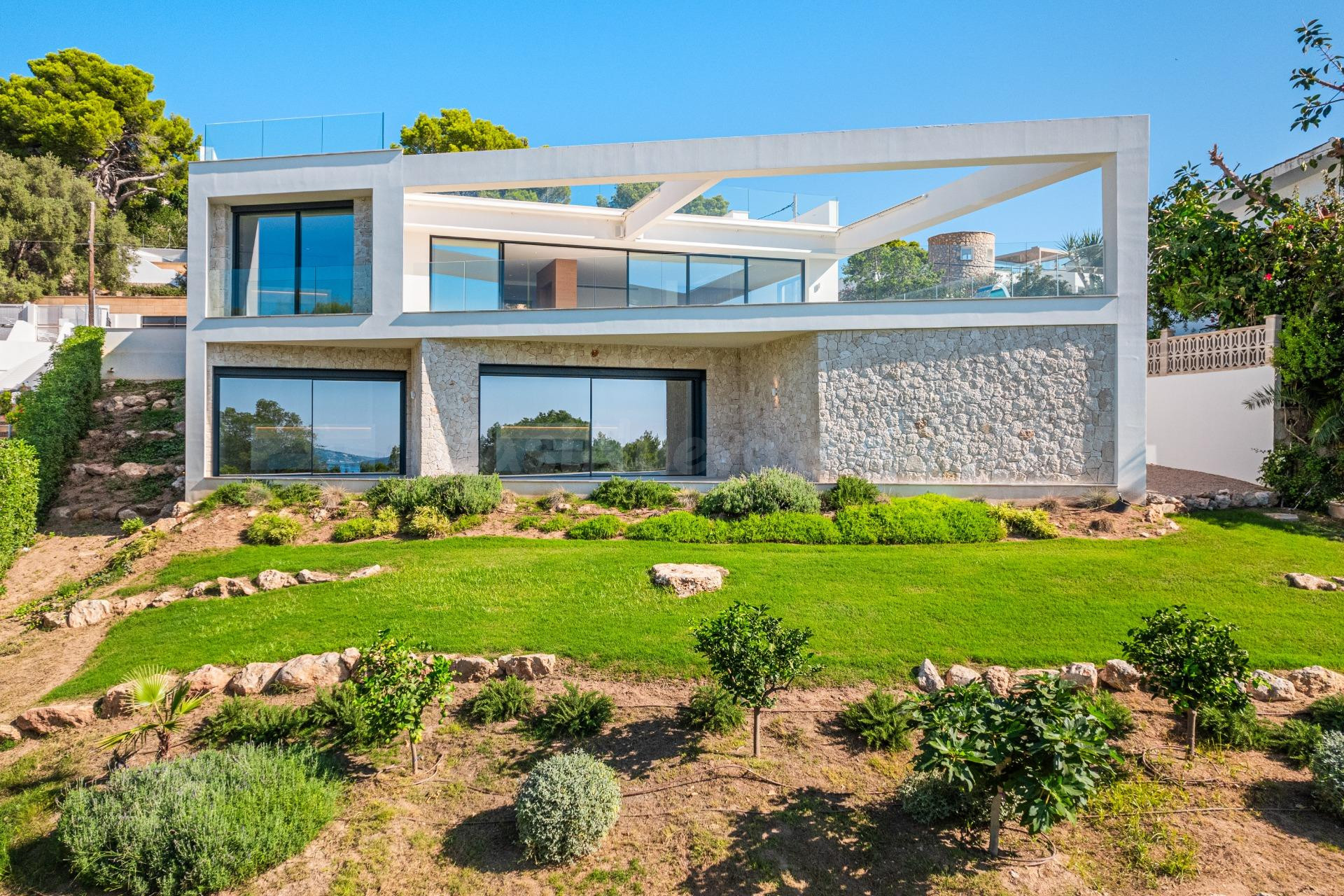ESPECTACULAR VILLA MODERNA CON VISTAS AL MAR EN COSTA DEN BL - foto 2