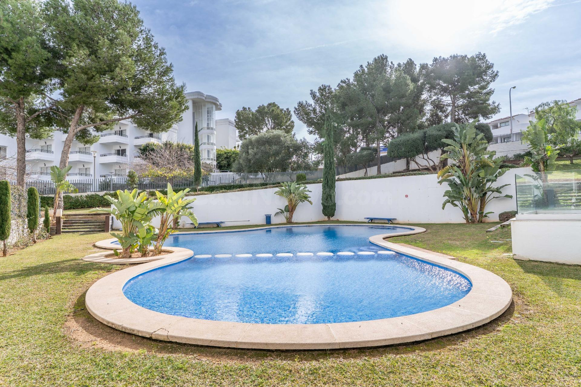 APARTAMENTO EN PLANTA BAJA CON JARDIN EN PALMANOVA - foto 2