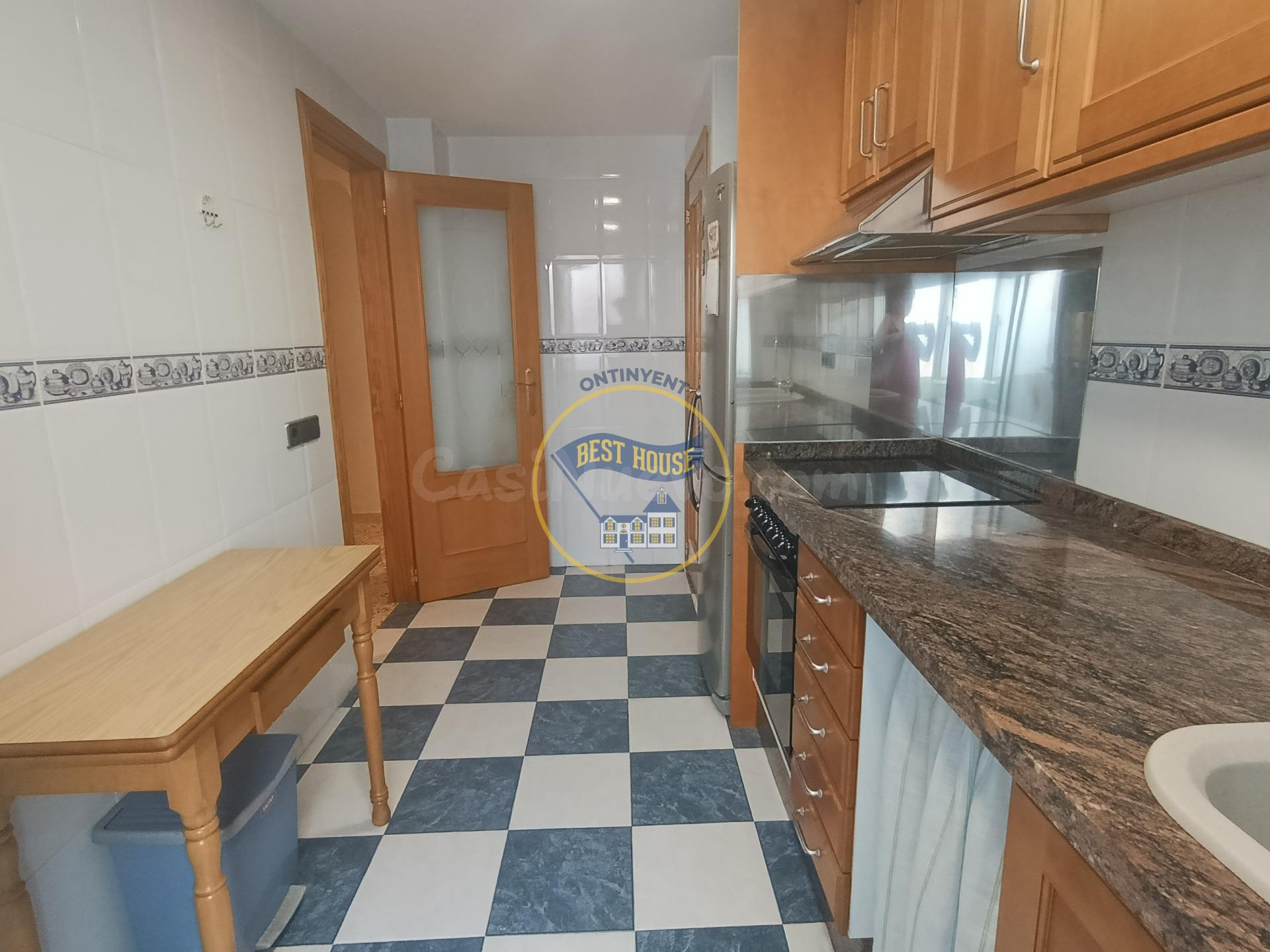 OPORTUNIDAD INVERSIÓN AMPLIO PISO AMOBLADO A LA VENTA EN ALB - foto 2