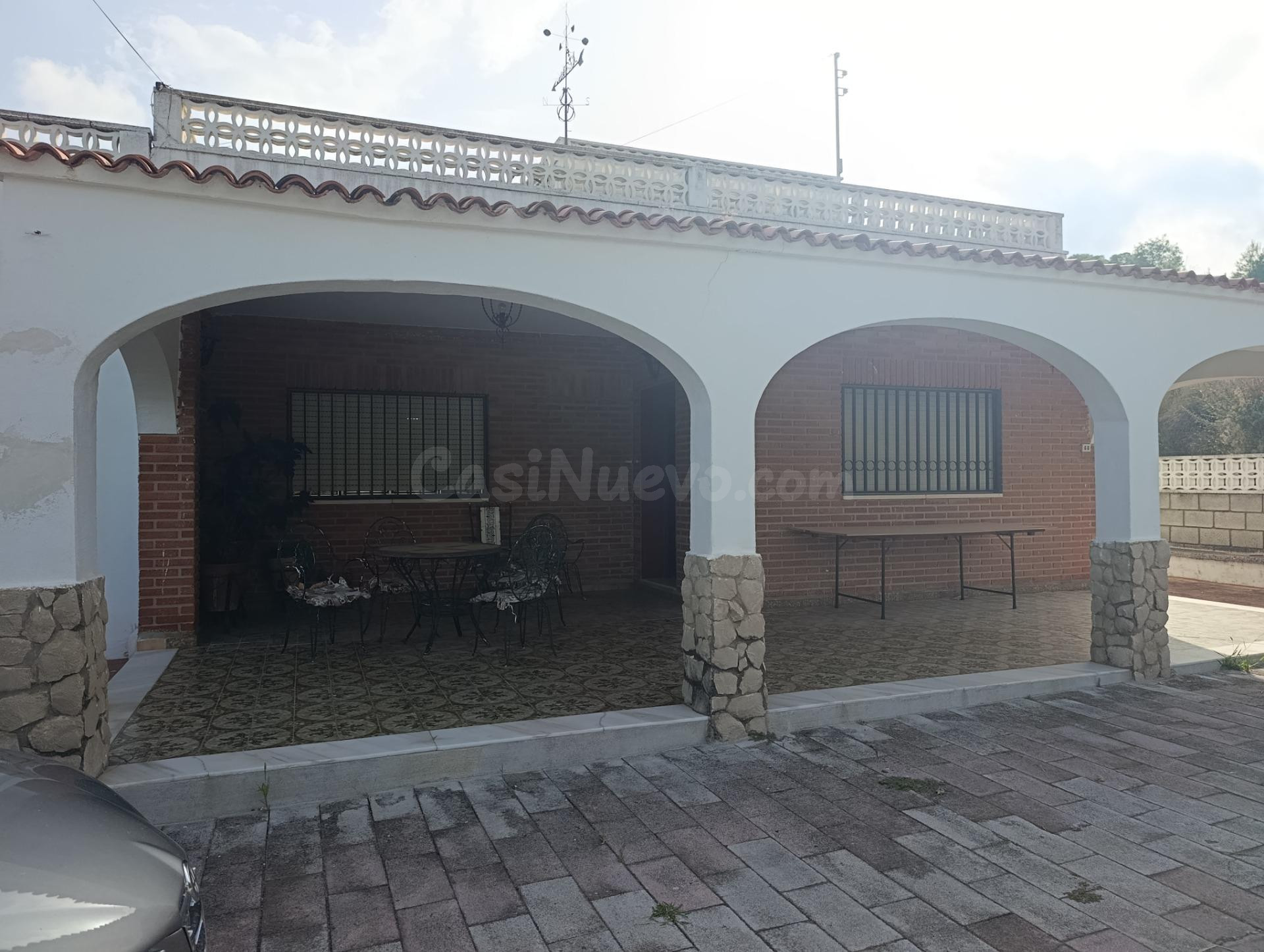 Amplia casa de campo con piscina en Ontinyent próxima a la p