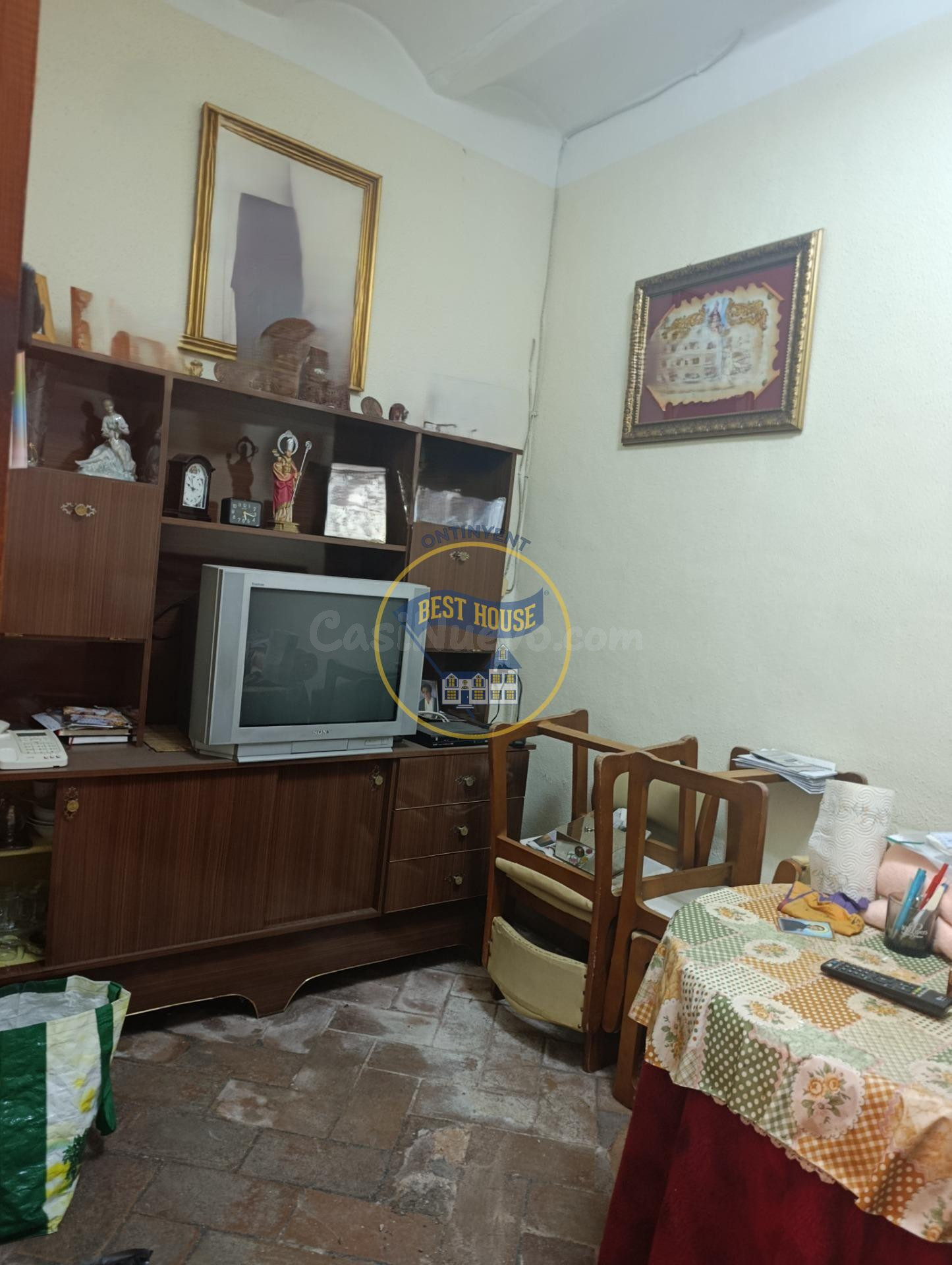 EXCLUSIVA VIVIENDA MUY AMPLIA EN EL CENTRO DE BOCAIRENT - foto 2