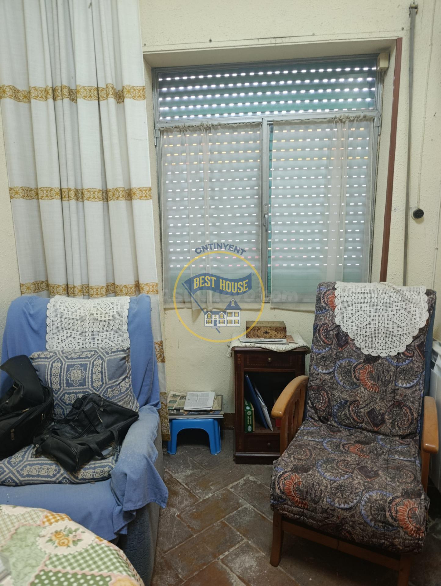 EXCLUSIVA VIVIENDA MUY AMPLIA EN EL CENTRO DE BOCAIRENT - foto 3
