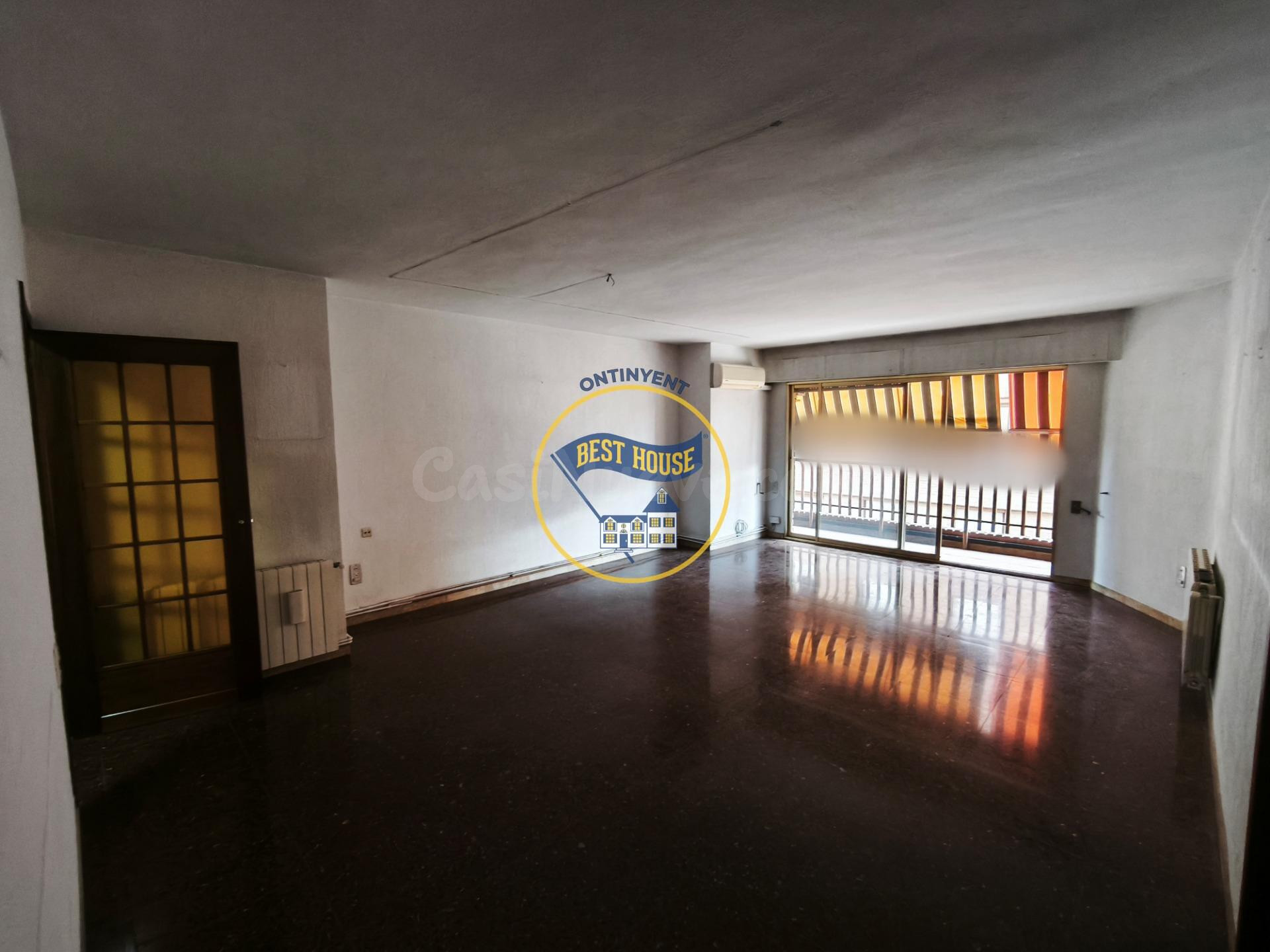 ¡¡¡OPORTUNIDAD!!! PISO PARA REFORMAR EN ZONA CÉNTRICA DE ONT - foto 2
