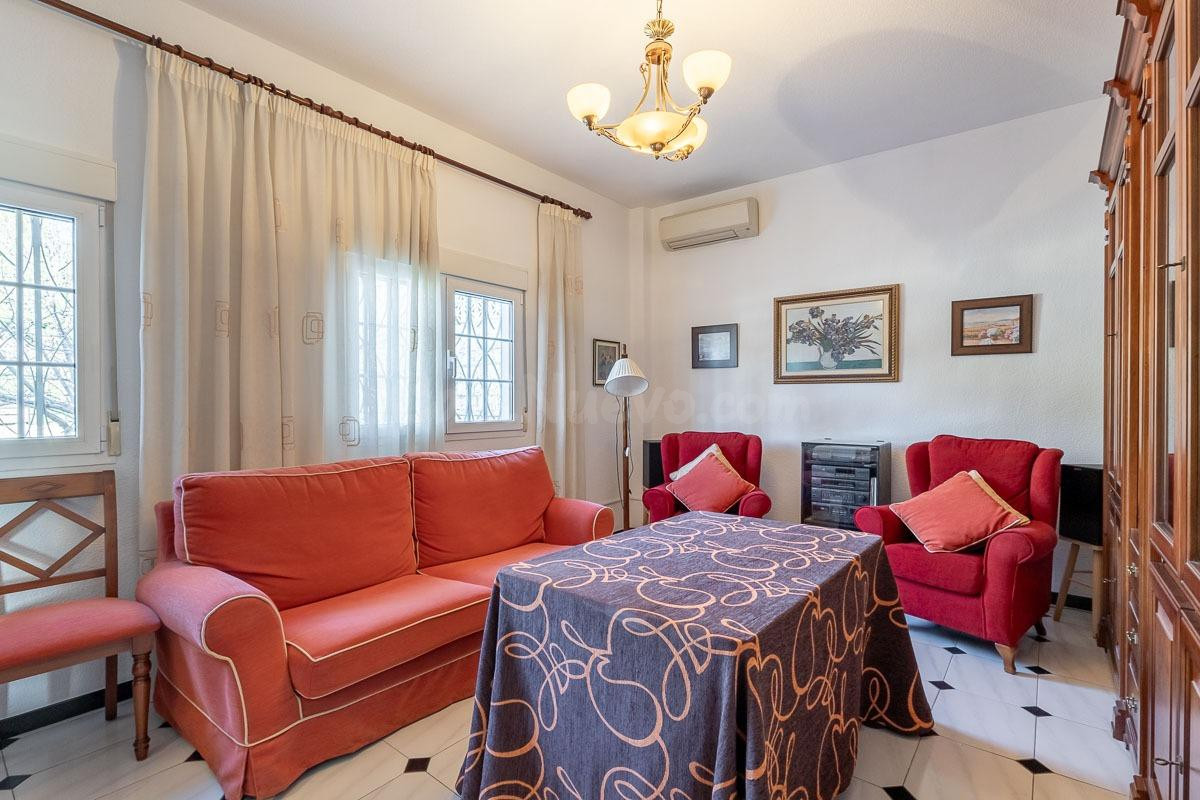 CHALET EN UNA SOLA PLANTA CON PARCELA EN EL BARRIO DE MONACH - foto 4