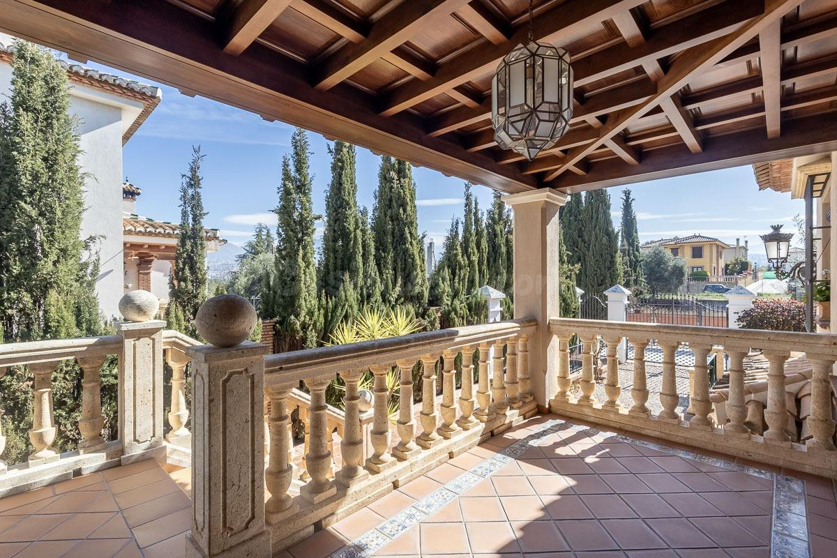 INCREÍBLE CHALET INDEPENDIENTE EN ZONA PRIVILEGIADA - foto 5