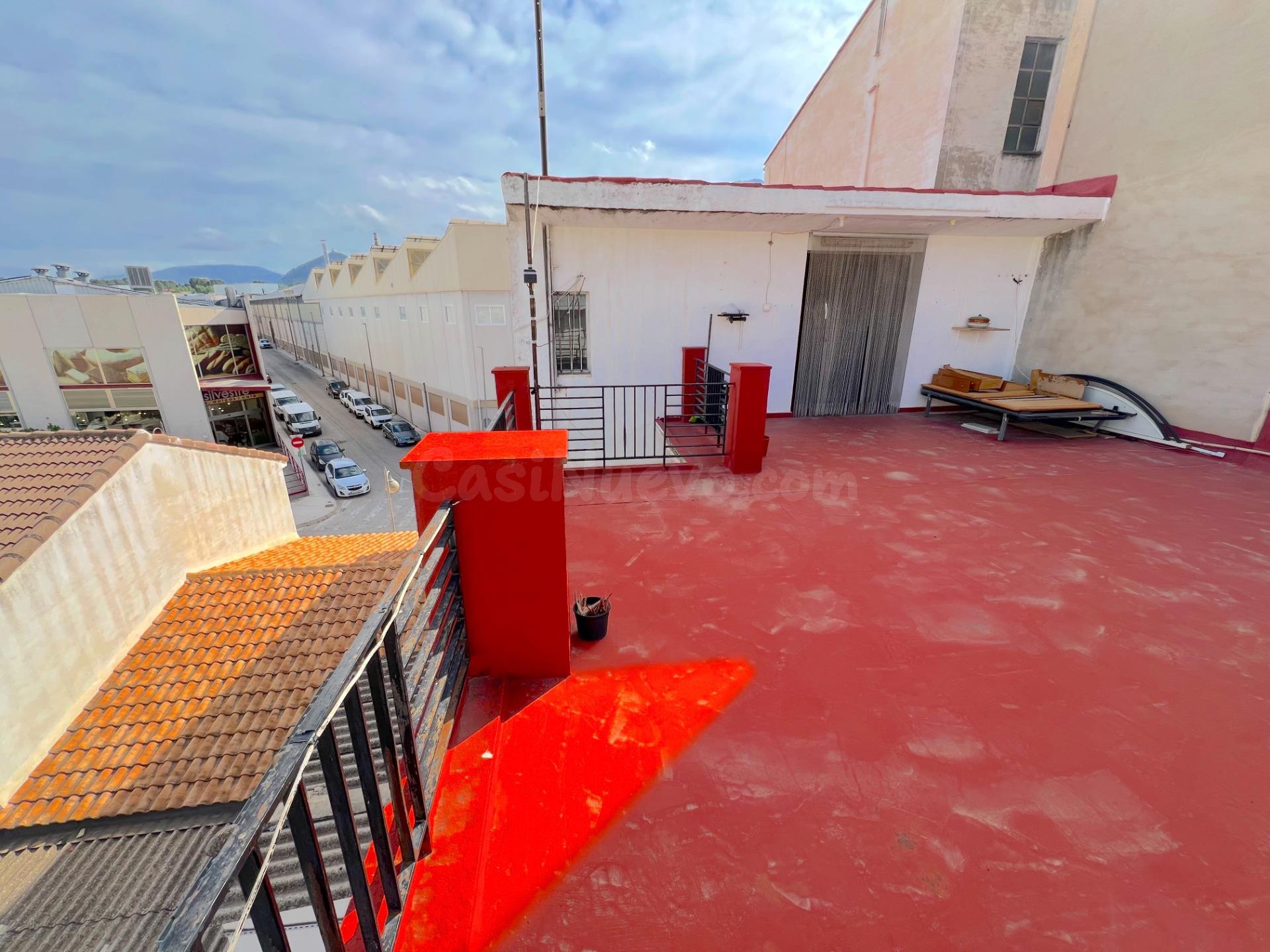 Terraza que levantará pasiones (Muro de Alcoy - Alicante) - foto 2