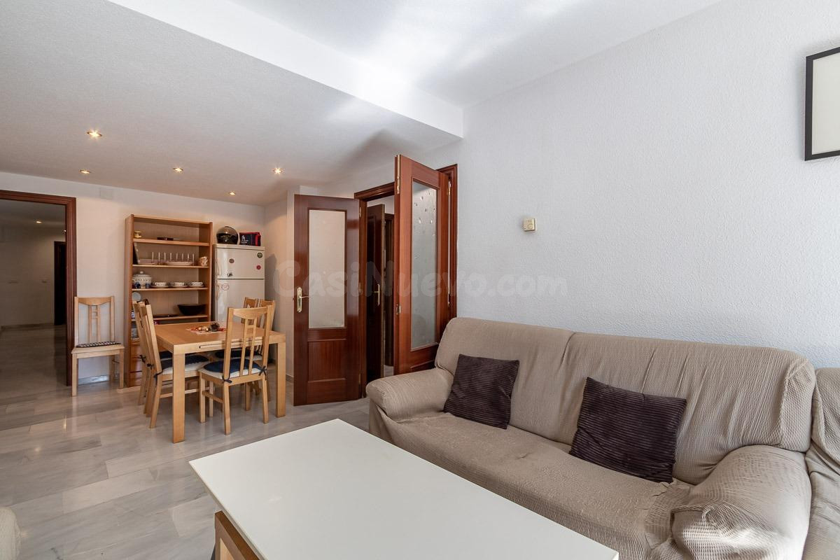 ¡¡Fantástico piso de 7 habitaciones en Bola de Oro!! - foto 4
