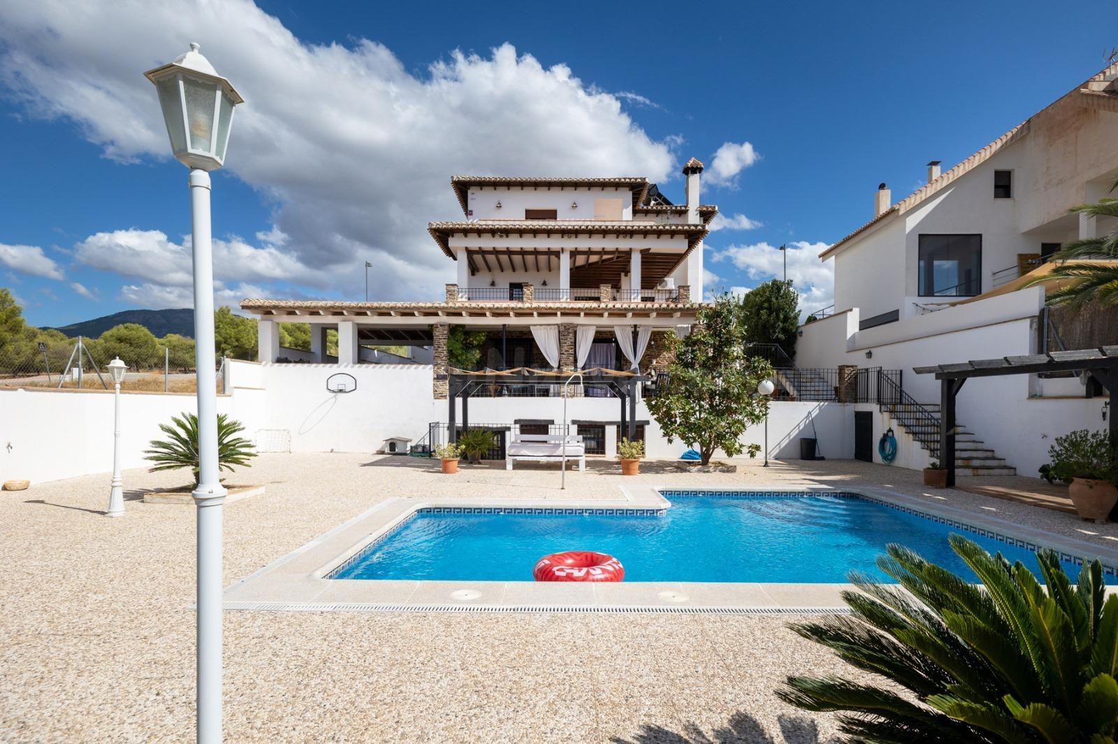 Chalet 3 habitaciones 502m² en venta - LOS ALTOS