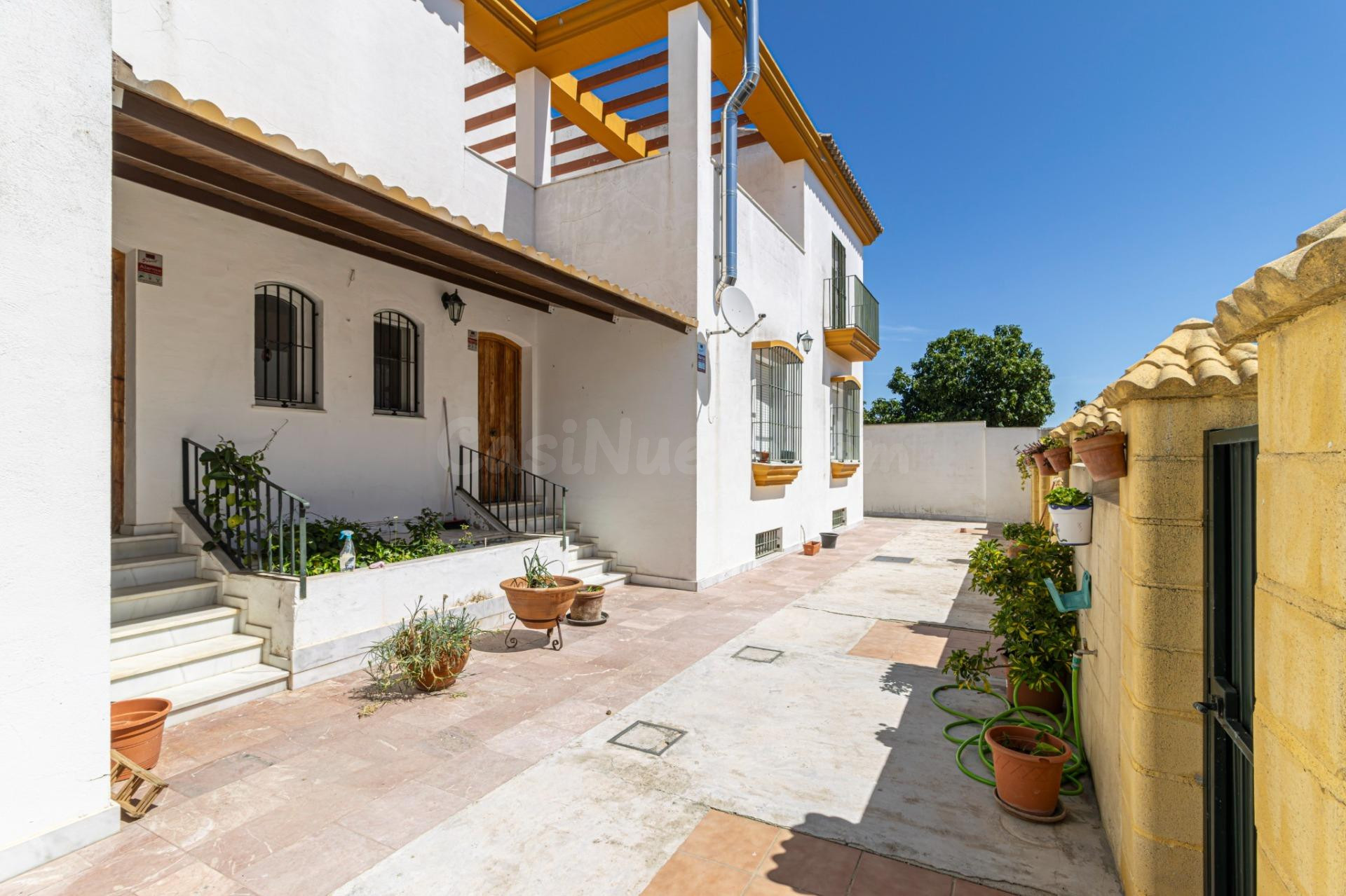 MAGNIFICA CASA EN EL PUERTO SANTA MARIA A ESTRENAR - foto 3