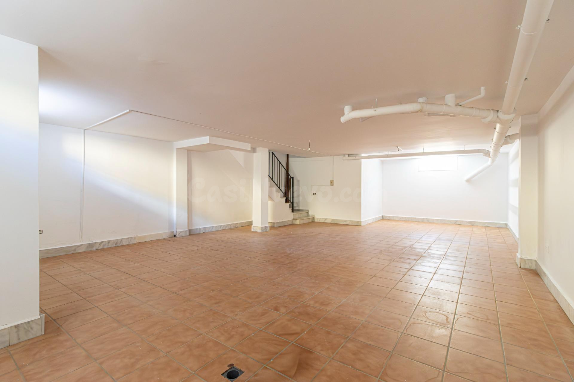 MAGNIFICA CASA EN EL PUERTO SANTA MARIA A ESTRENAR - foto 5