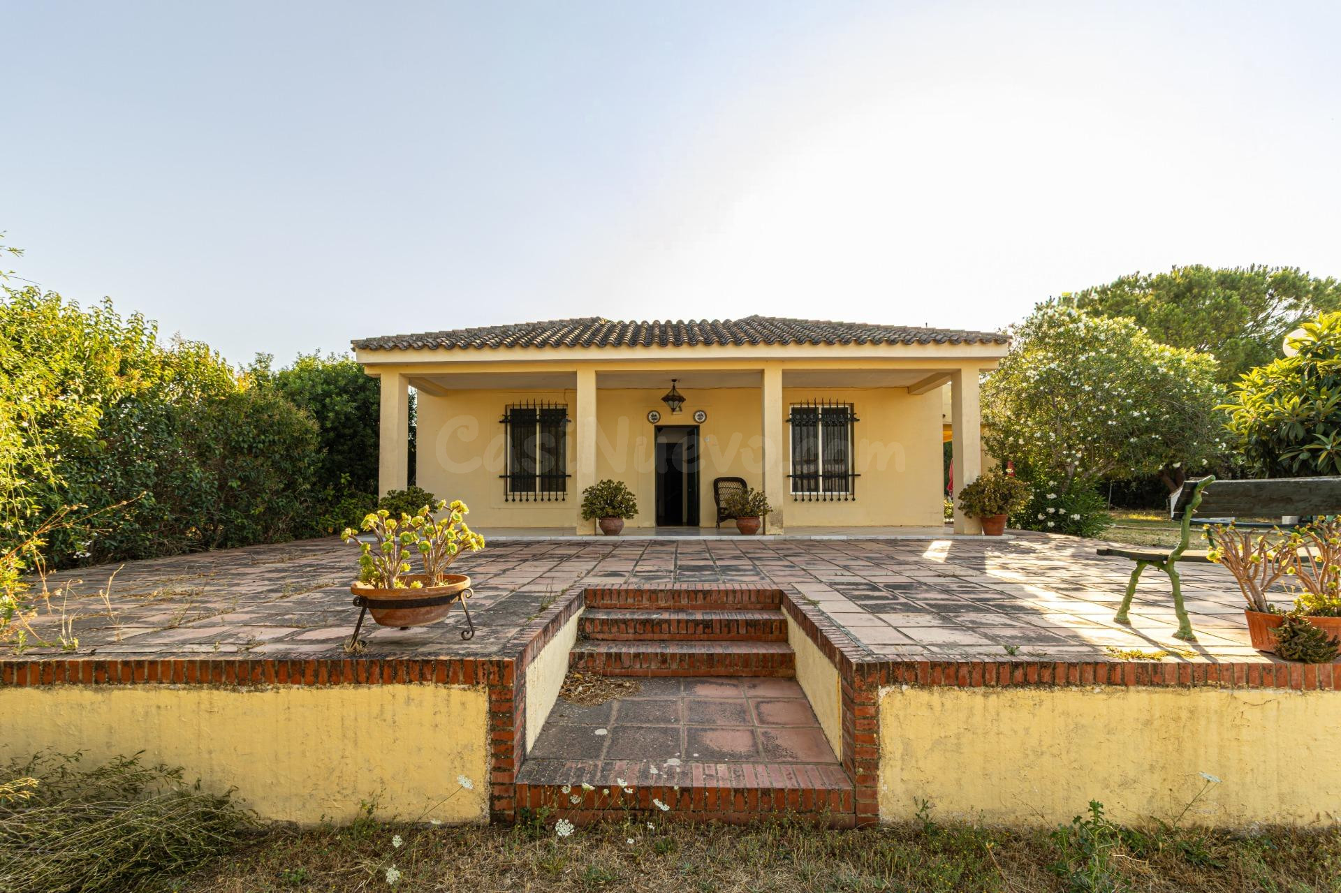 Chalet en Pinosolete Bajo con 2.100 m2 de parcela listo para entrar a vivir
