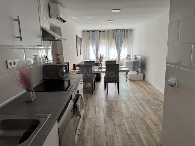 BONITO PISO EN VENTA TOTALMENTE REFORMADO