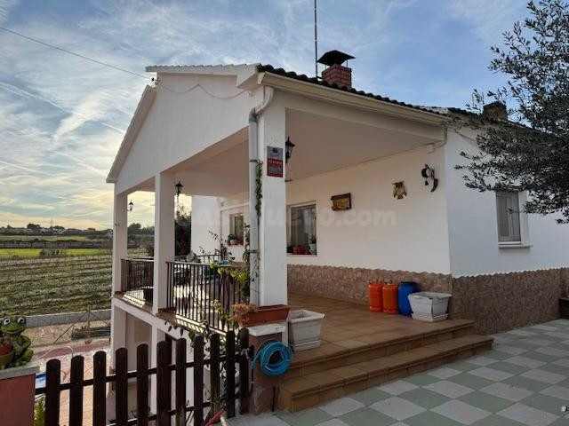 PRECIOSA CASA EN VENTA EN CAN MAS CON GRAN PISCINA - foto 2