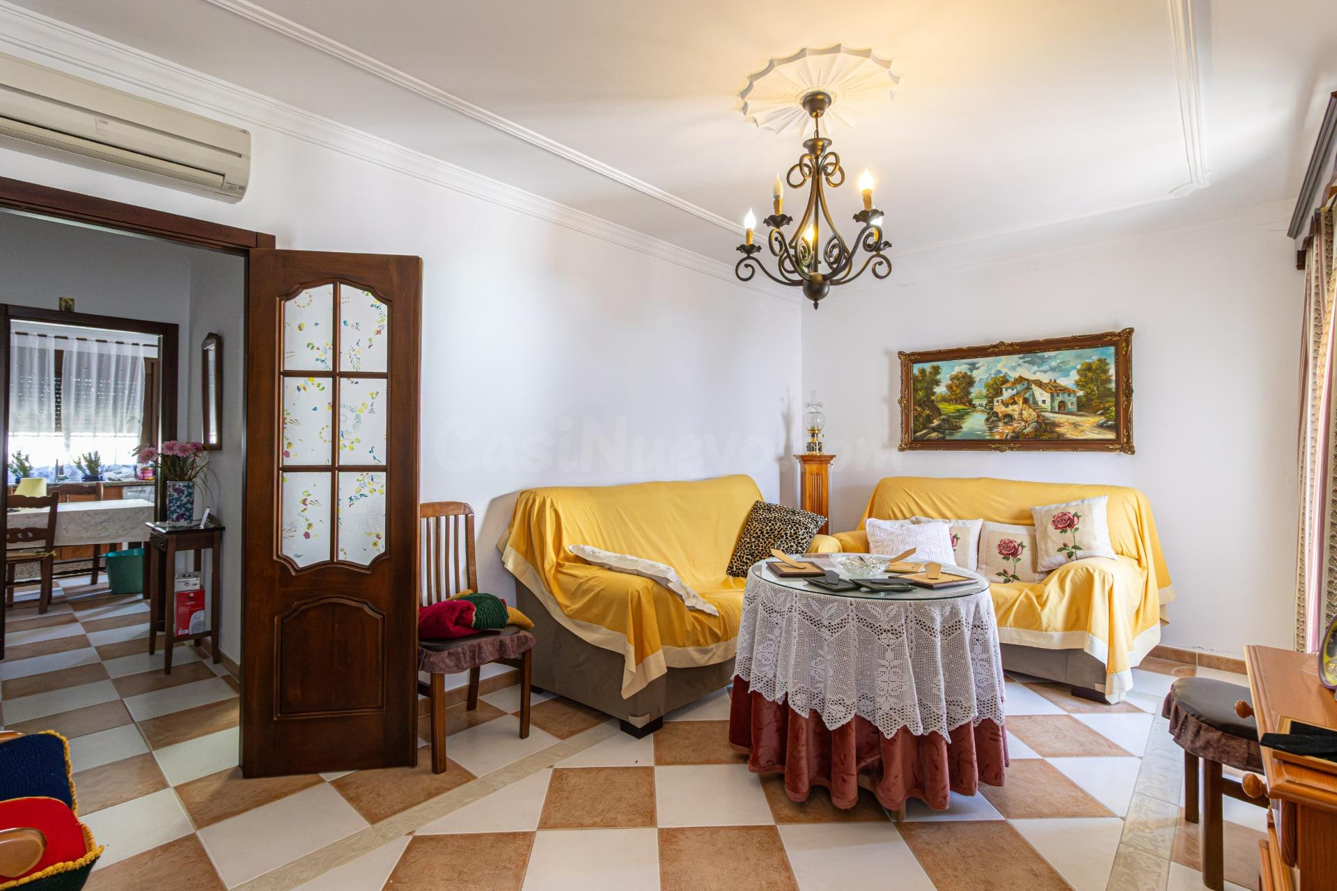 ESTUPENDA CASA EN PATERNA DE RIVERA - foto 2