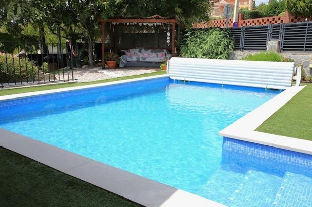 PRECIOSA CASA CON PISCINA EN VENTA EN URB. SERRA ALTA - foto 2