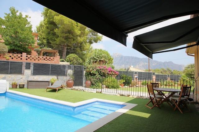 PRECIOSA CASA CON PISCINA EN VENTA EN URB. SERRA ALTA - foto 4