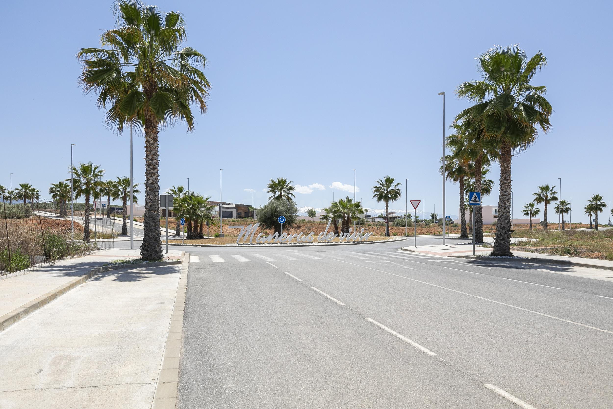SE VENDE PARCELA URBANA EN LA URBANIZACIÓN LA NATIVA – ALBOLOTE